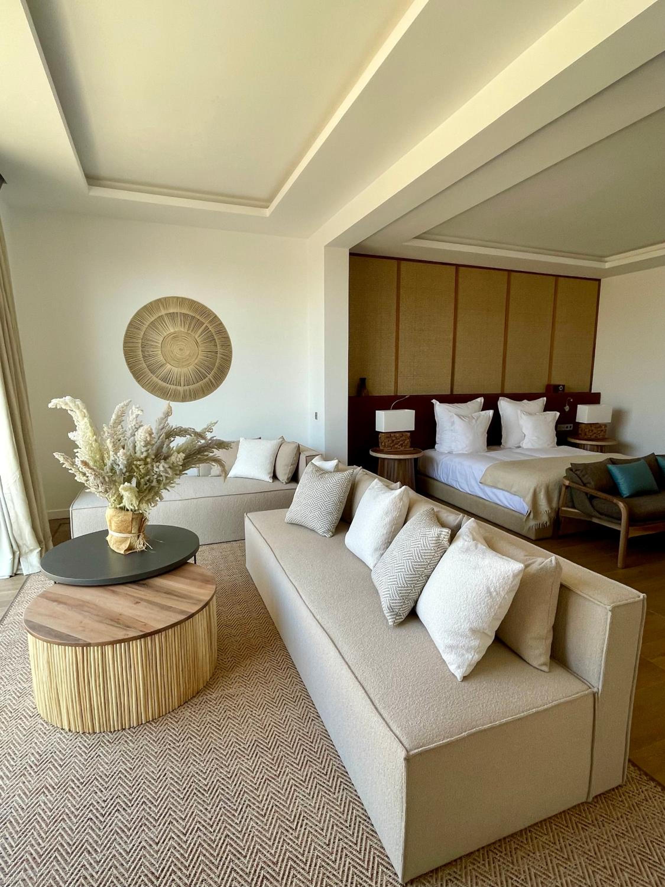 Superior King Suite - Photo 13