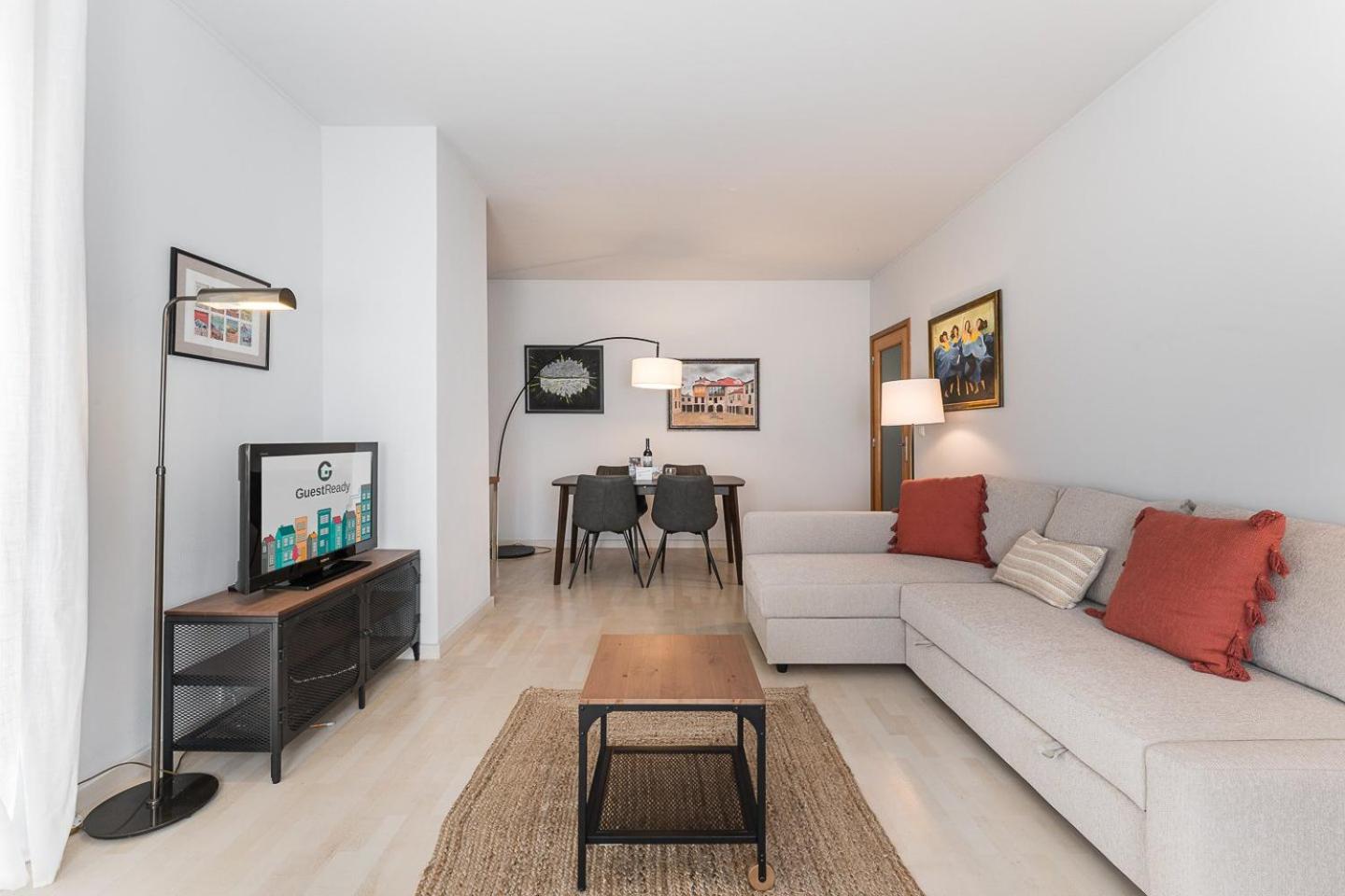 Apartment photo 1