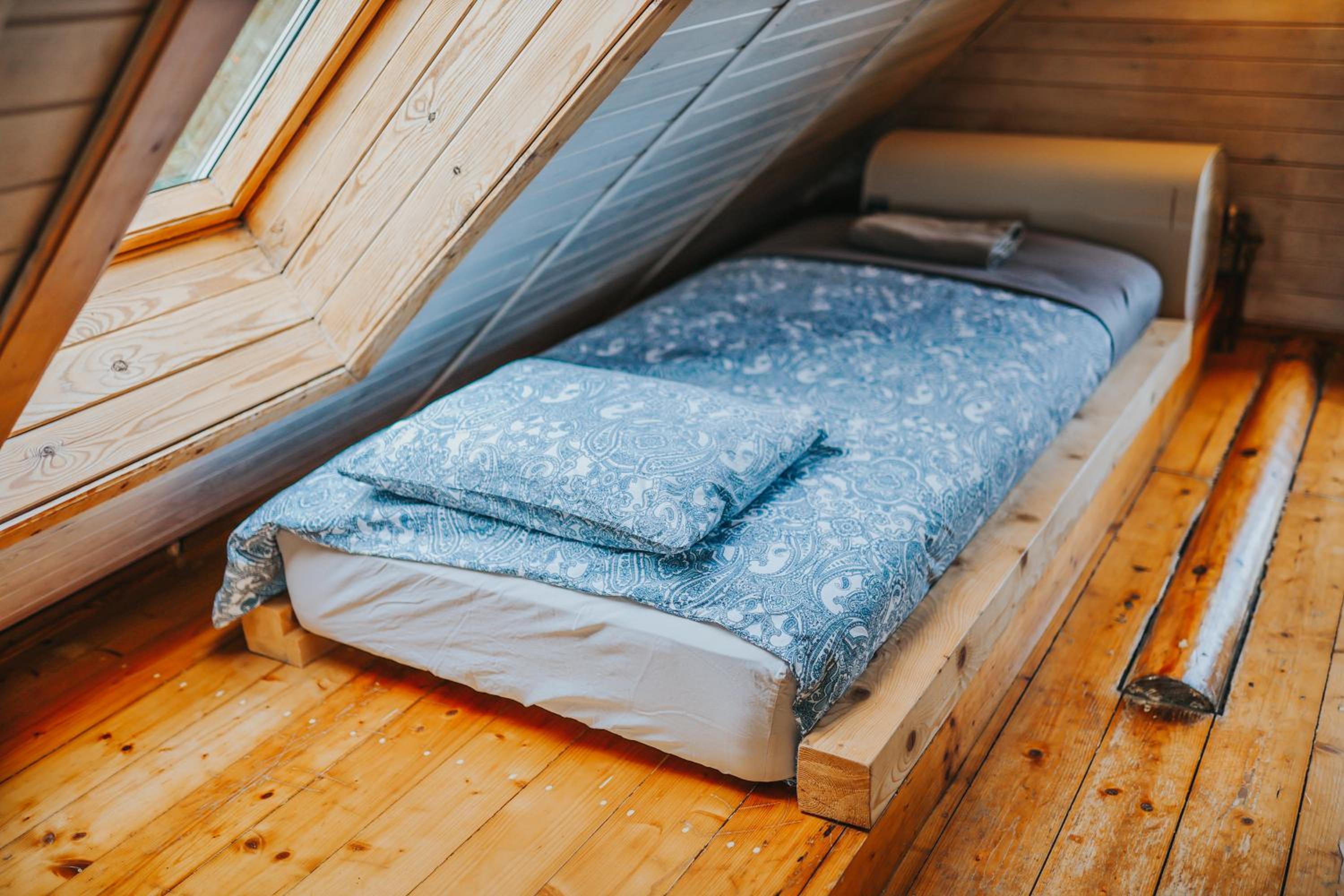 One-Bedroom House - Photo 9