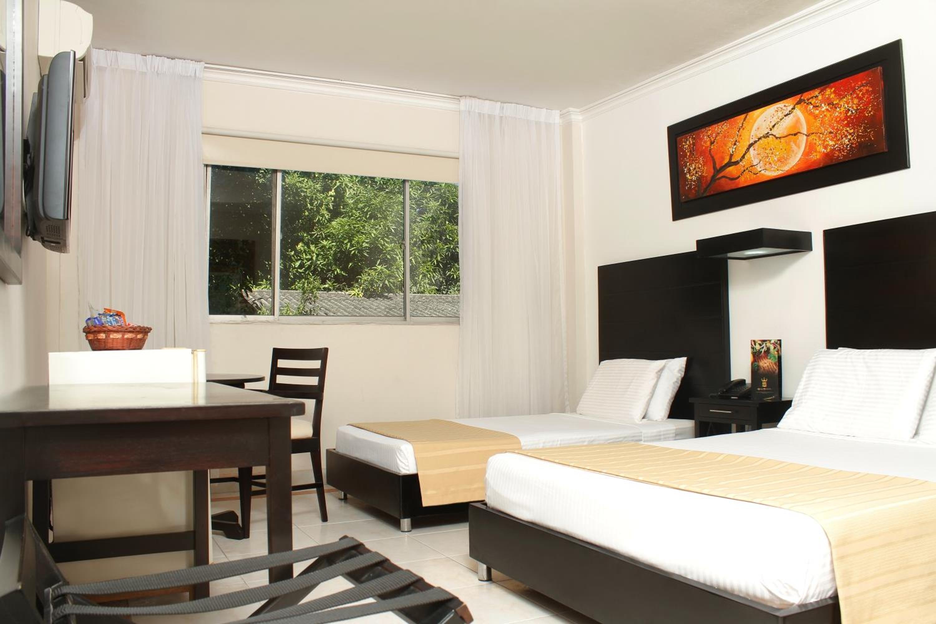 Double Room - Photo 7