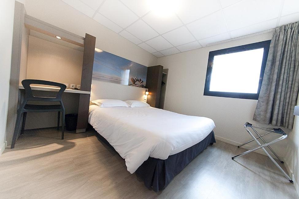 Double Room - Photo 7