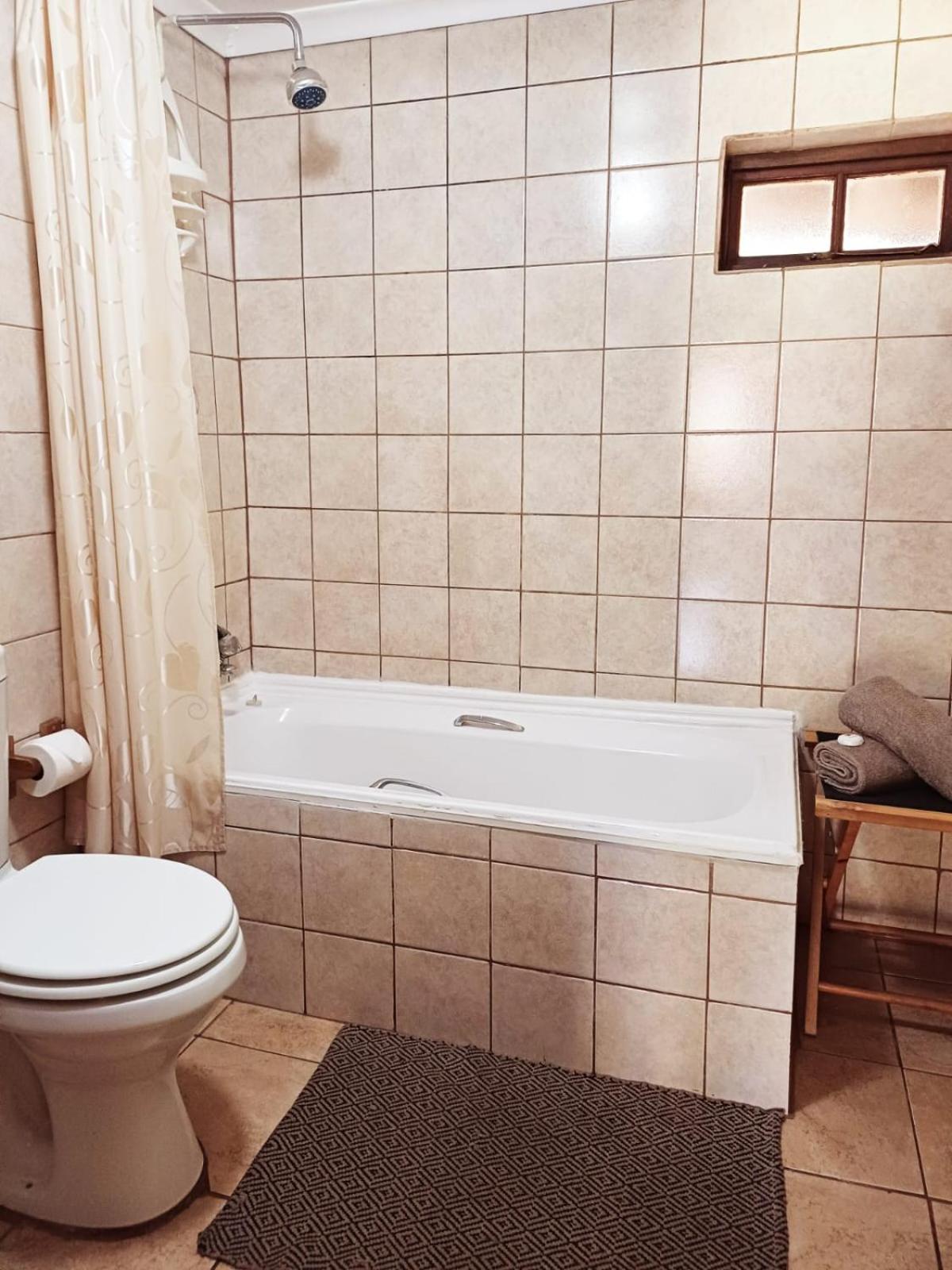 Two-Bedroom Apartment - Photo 3