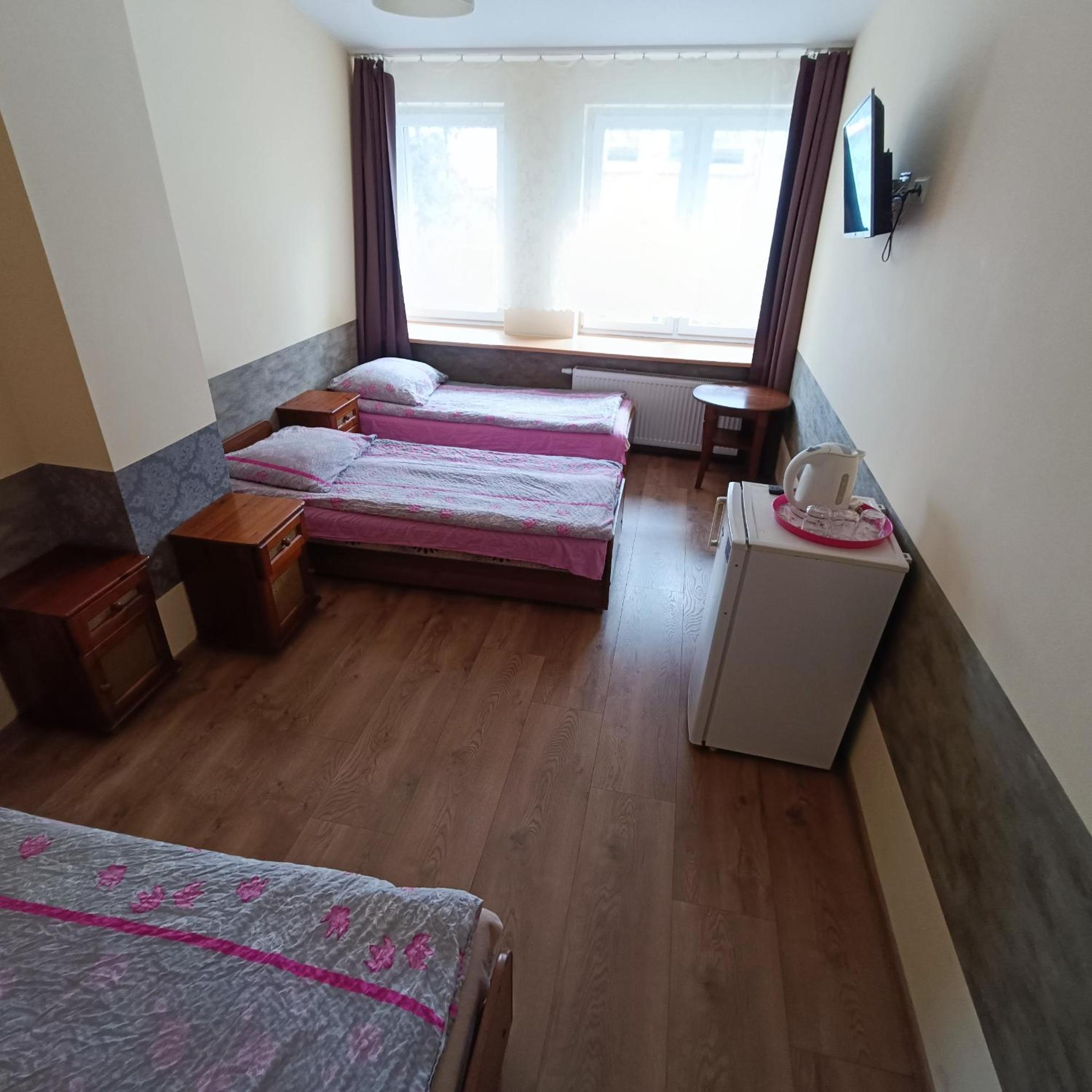Standard Triple Room - Photo 2