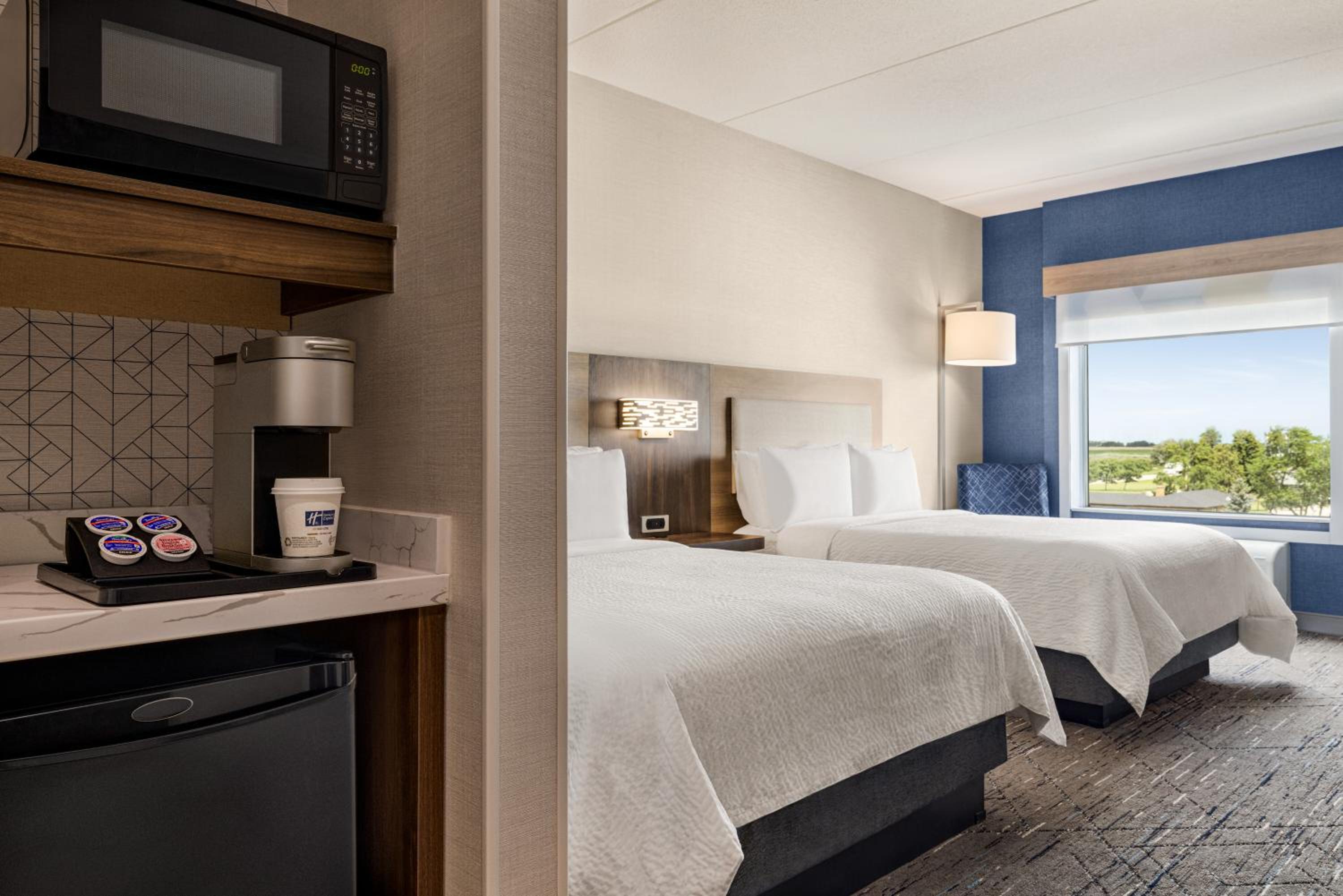 Queen Suite with Two Queen Beds and Sofa Bed