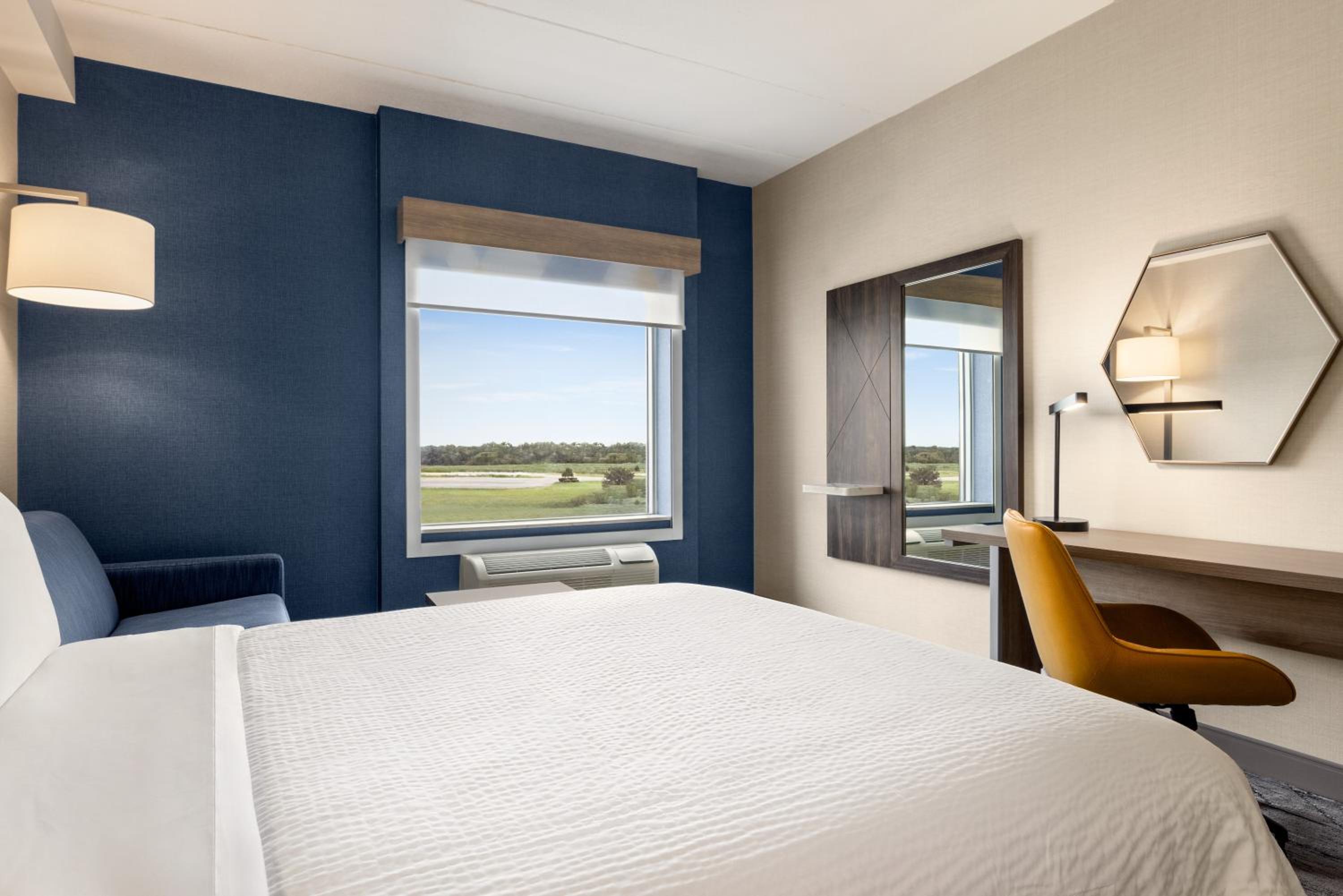 Standard King Room