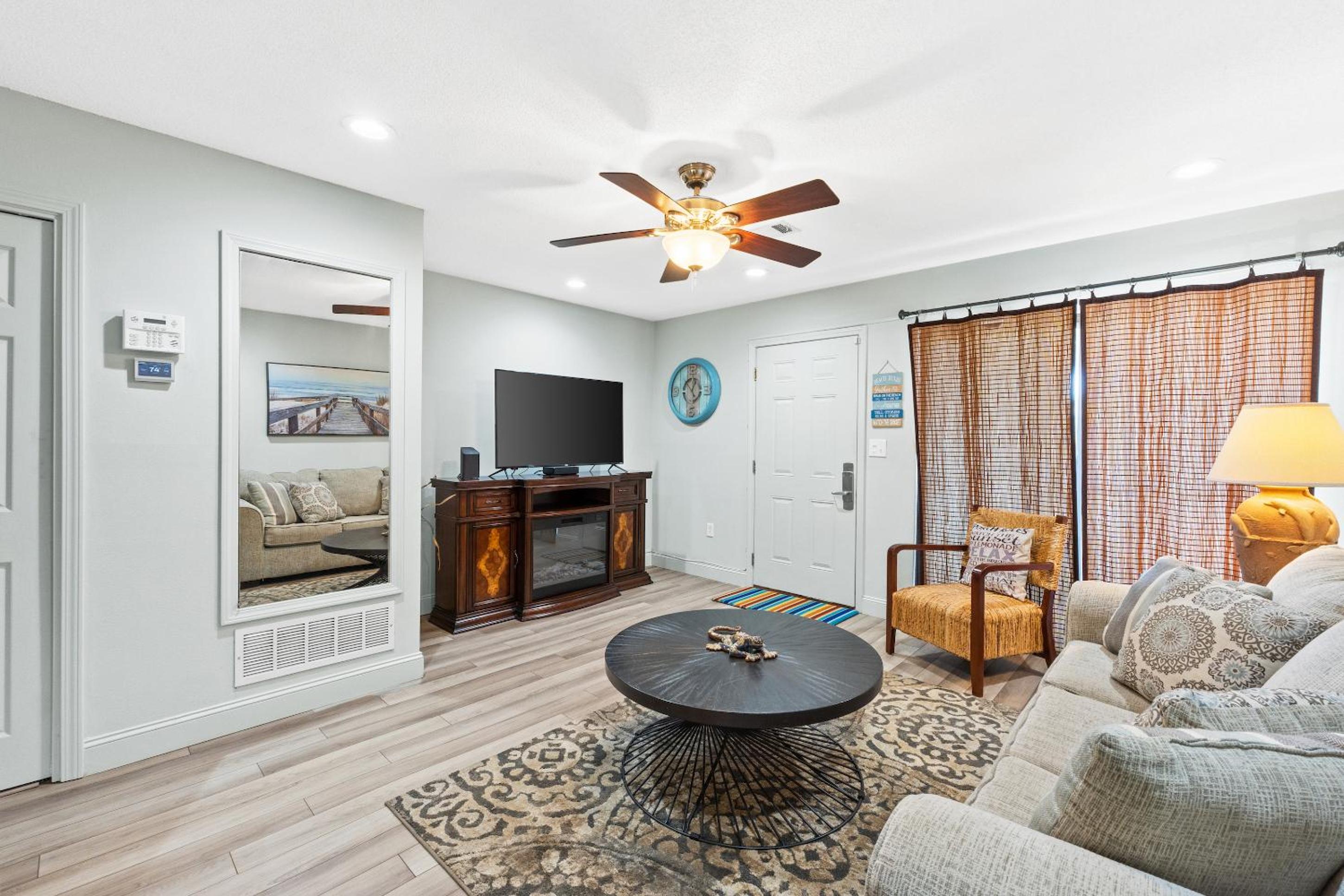 Two-Bedroom Apartment U6
