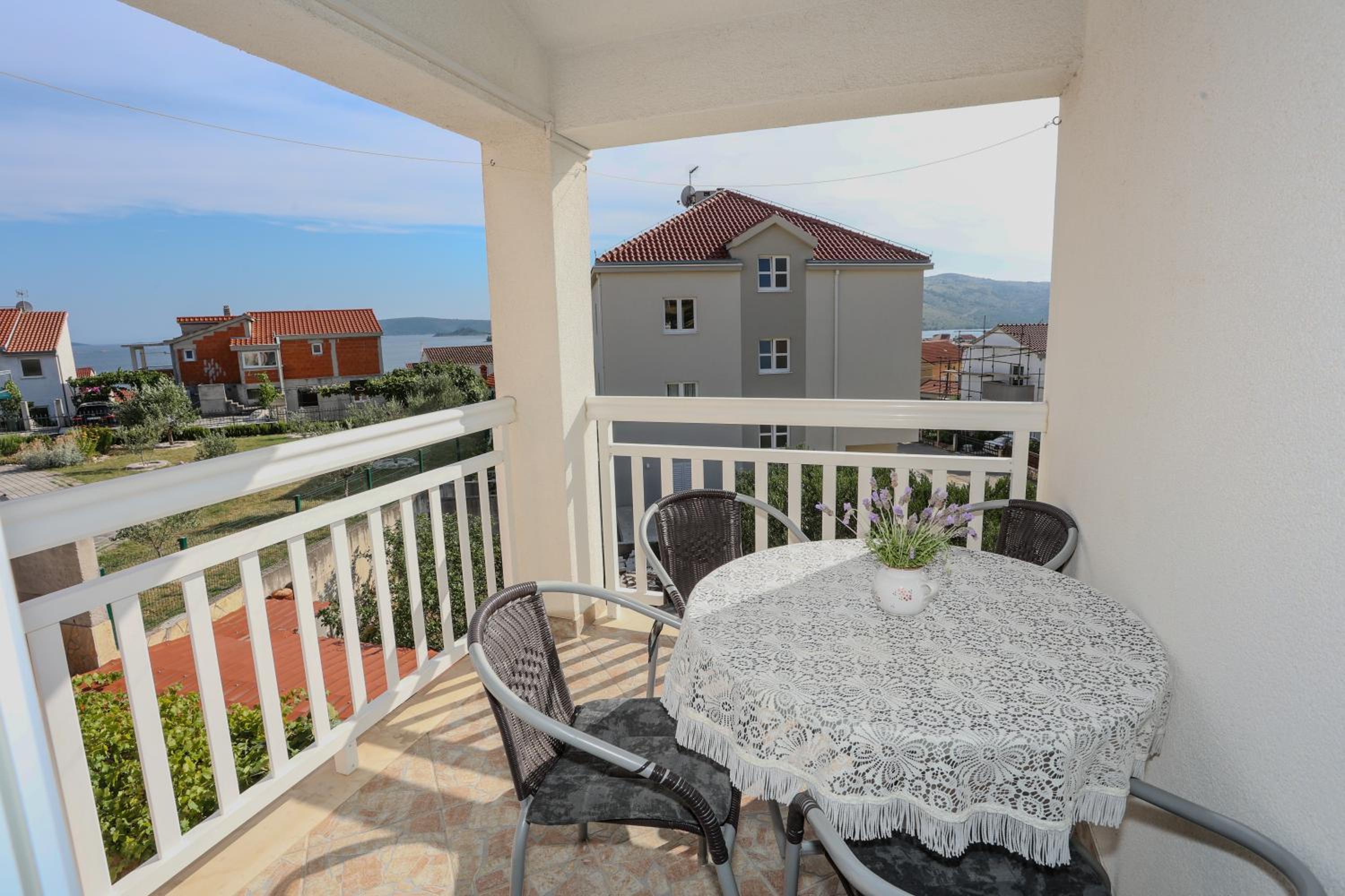 Two-Bedroom Apartment with Balcony and Terrace photo 3