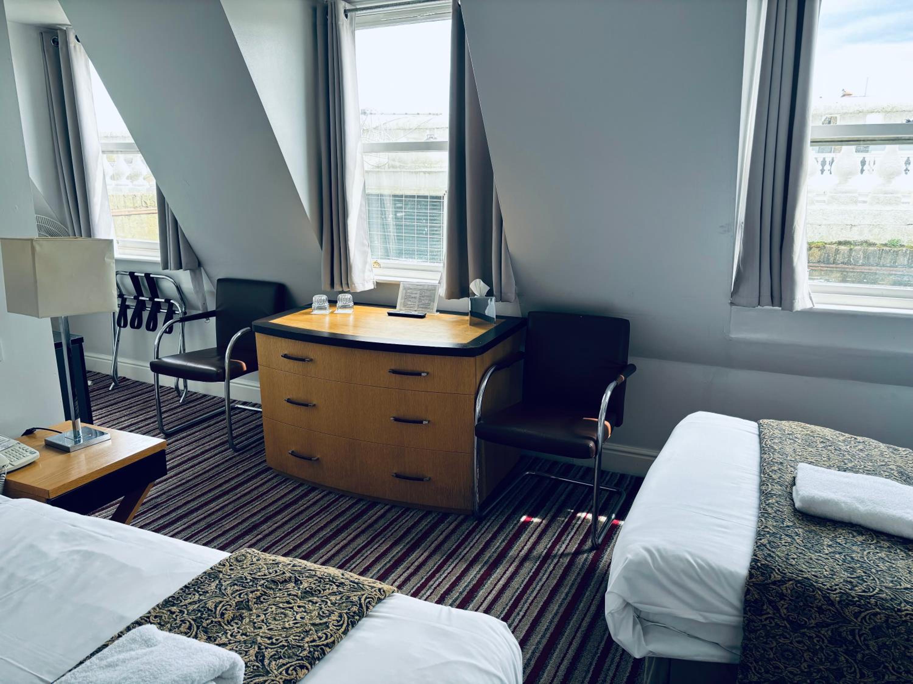 Standard Twin Room photo 1