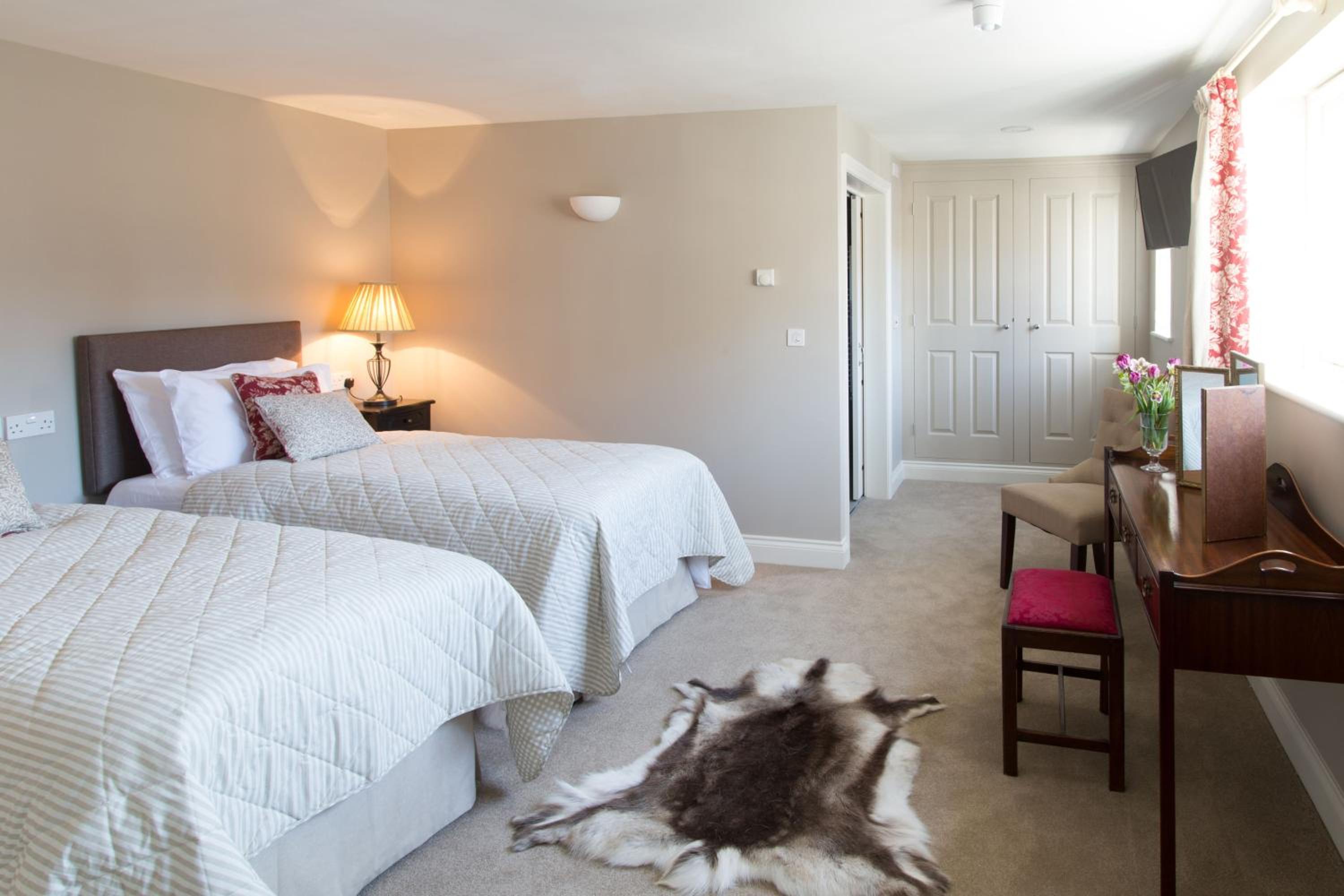 Superior Twin Room - Photo 3