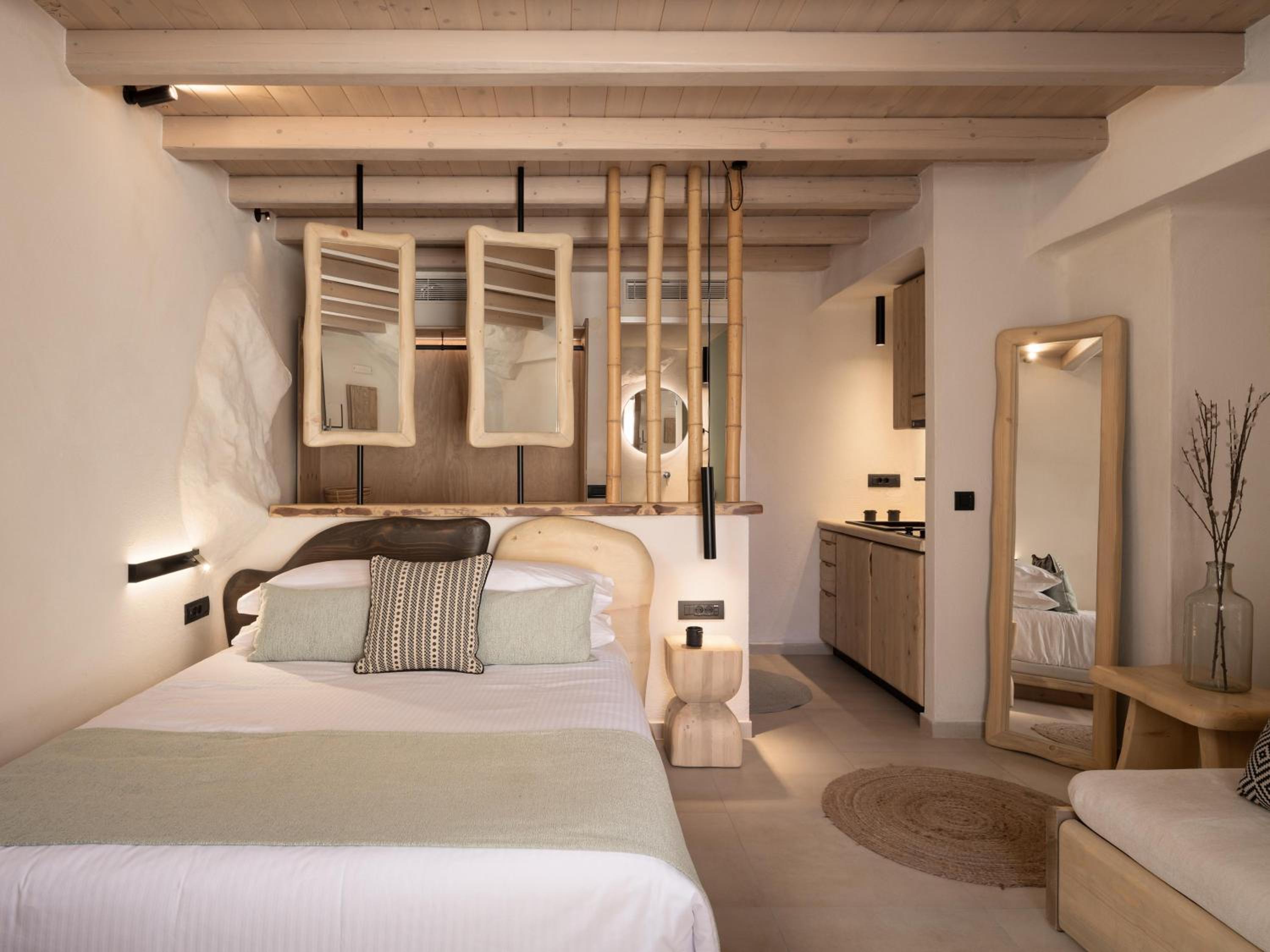Junior Signature Suite - Photo 1