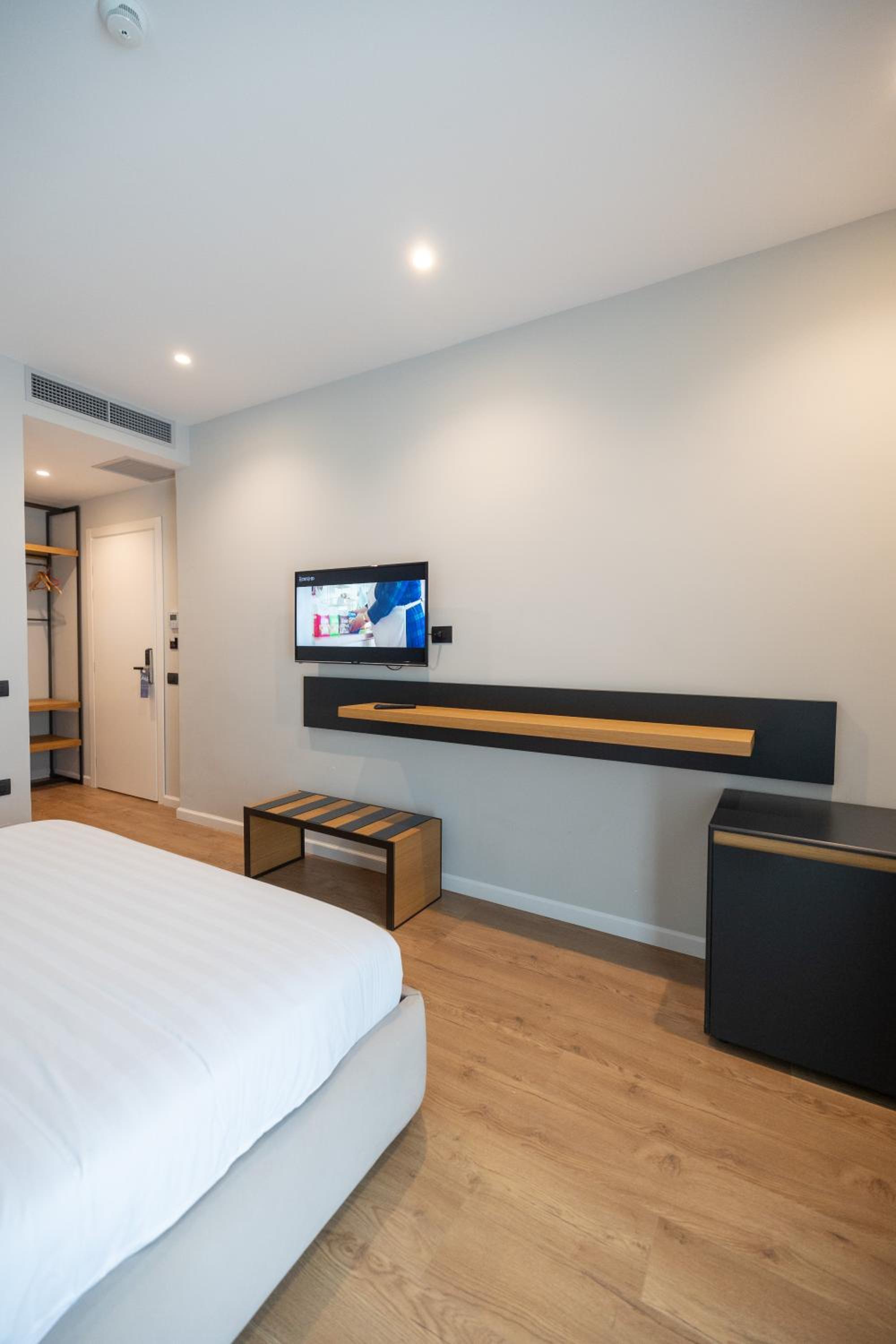 Double Room with Balcony and Sea View