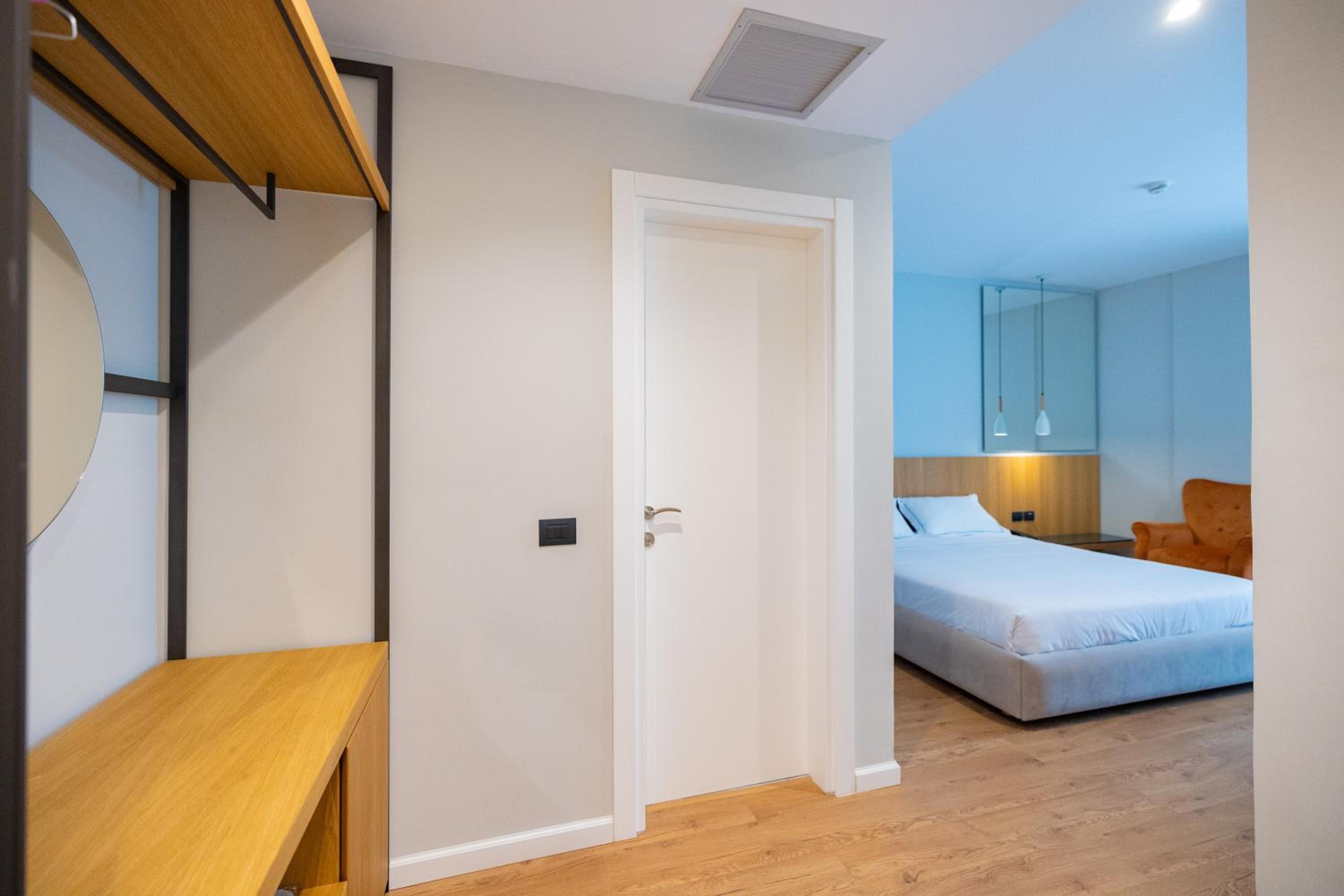 Double Room with Balcony and Partial Sea View