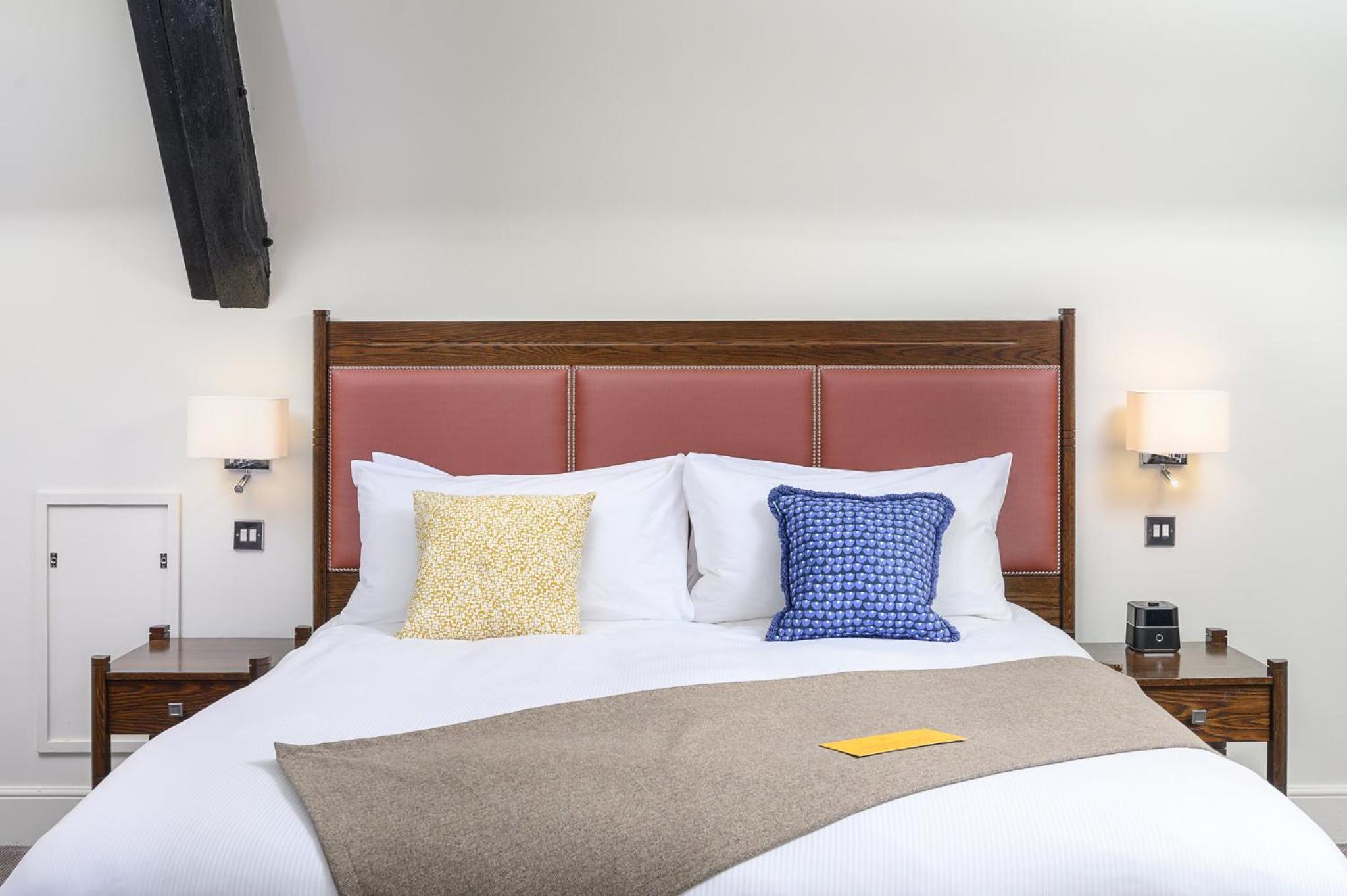 Standard King Room - Photo 2