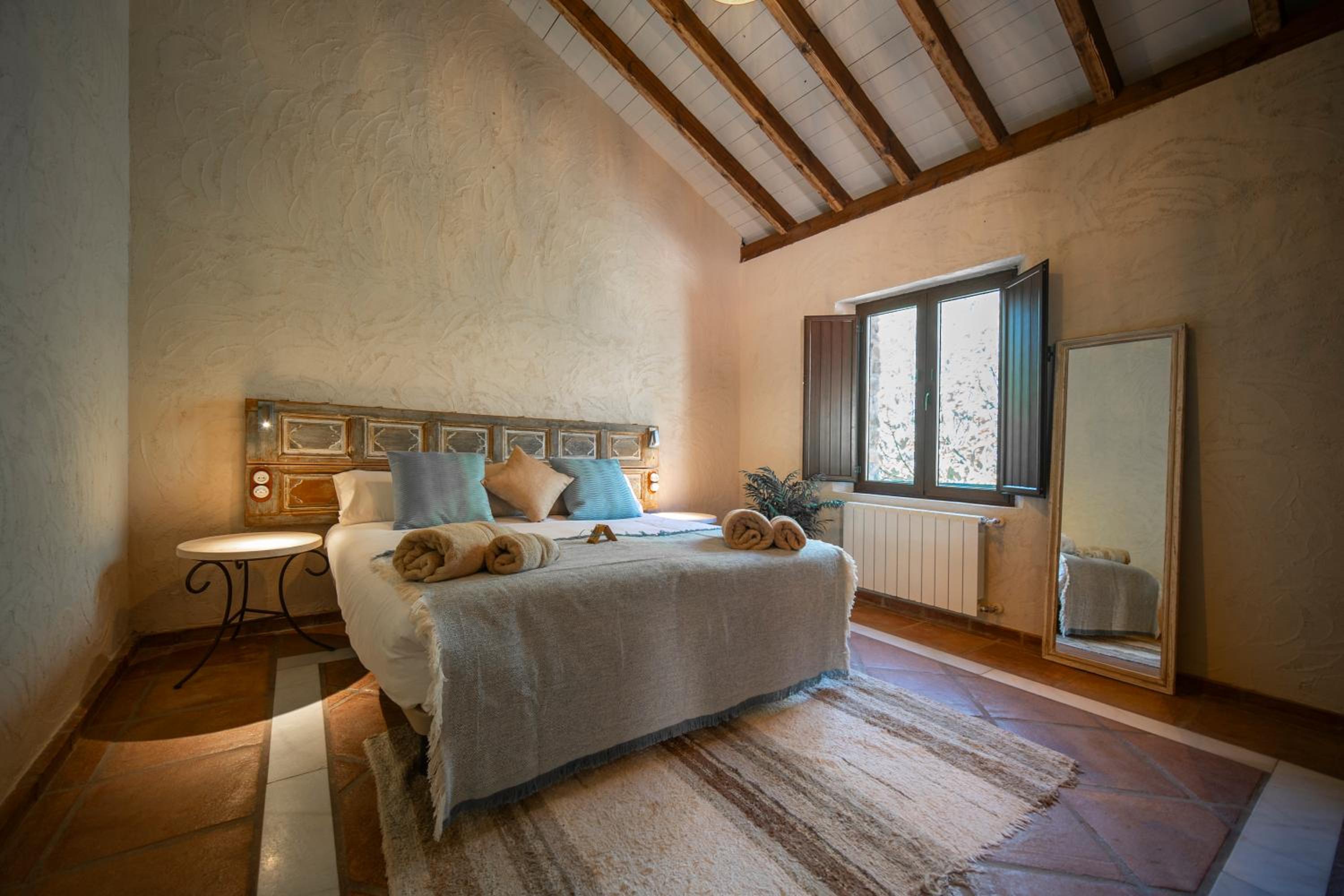 Standard Queen Room - Photo 1