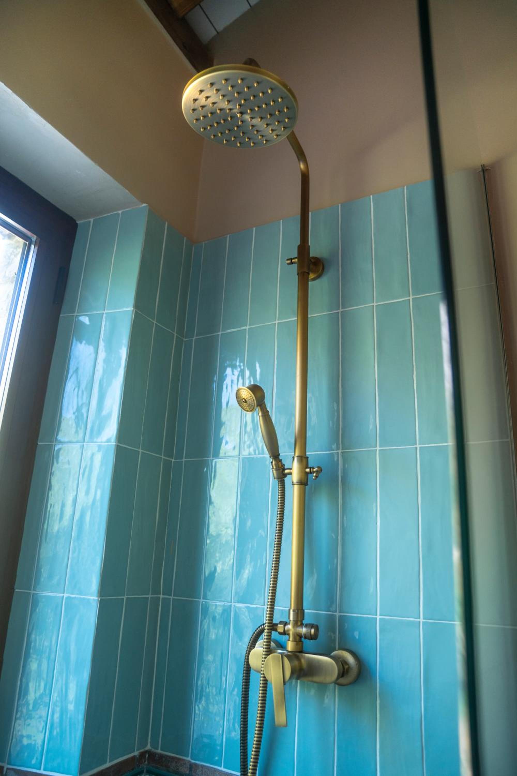Standard Twin Room - Photo 7