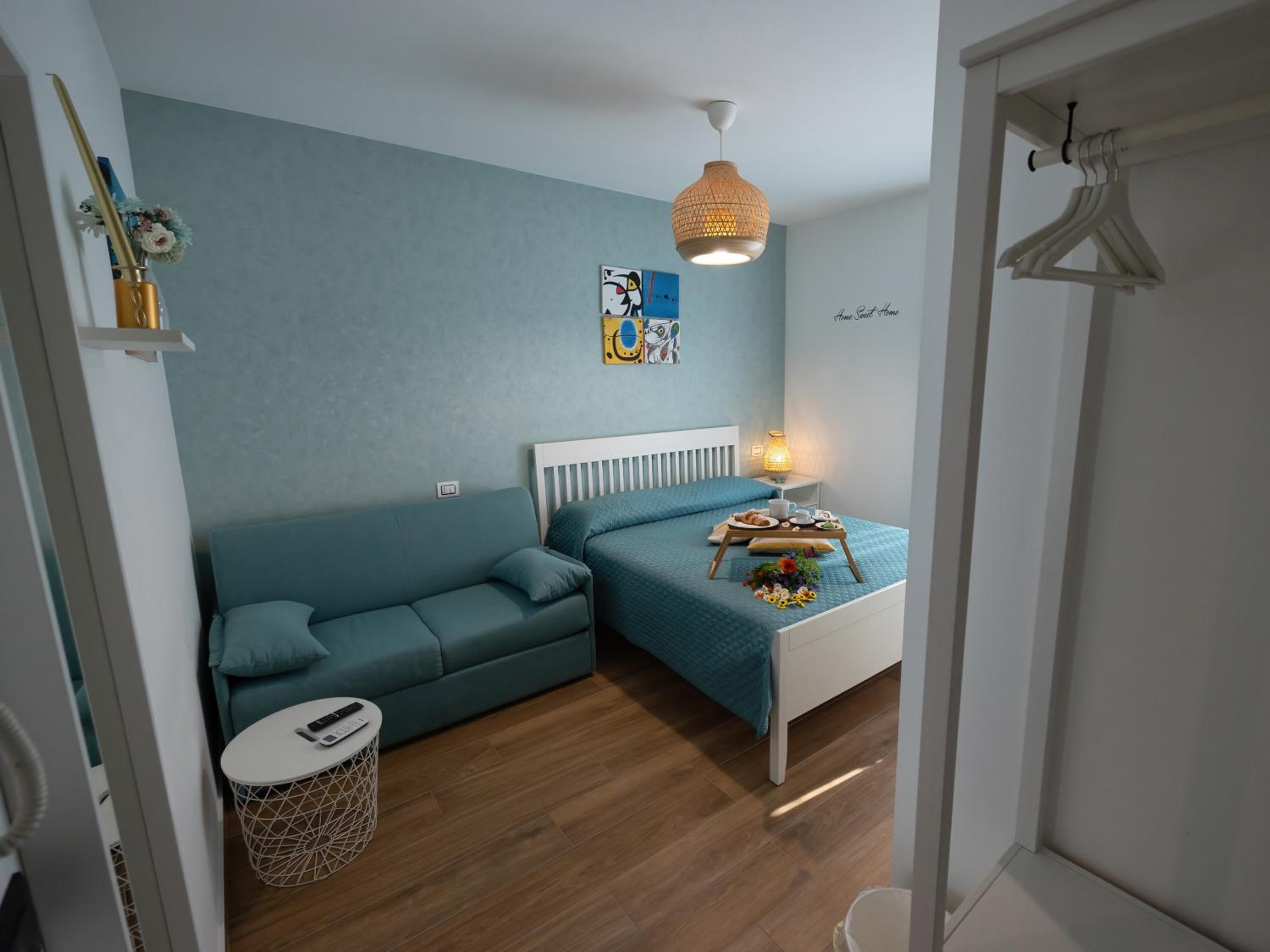 Double Room with Private Bathroom - Photo 5