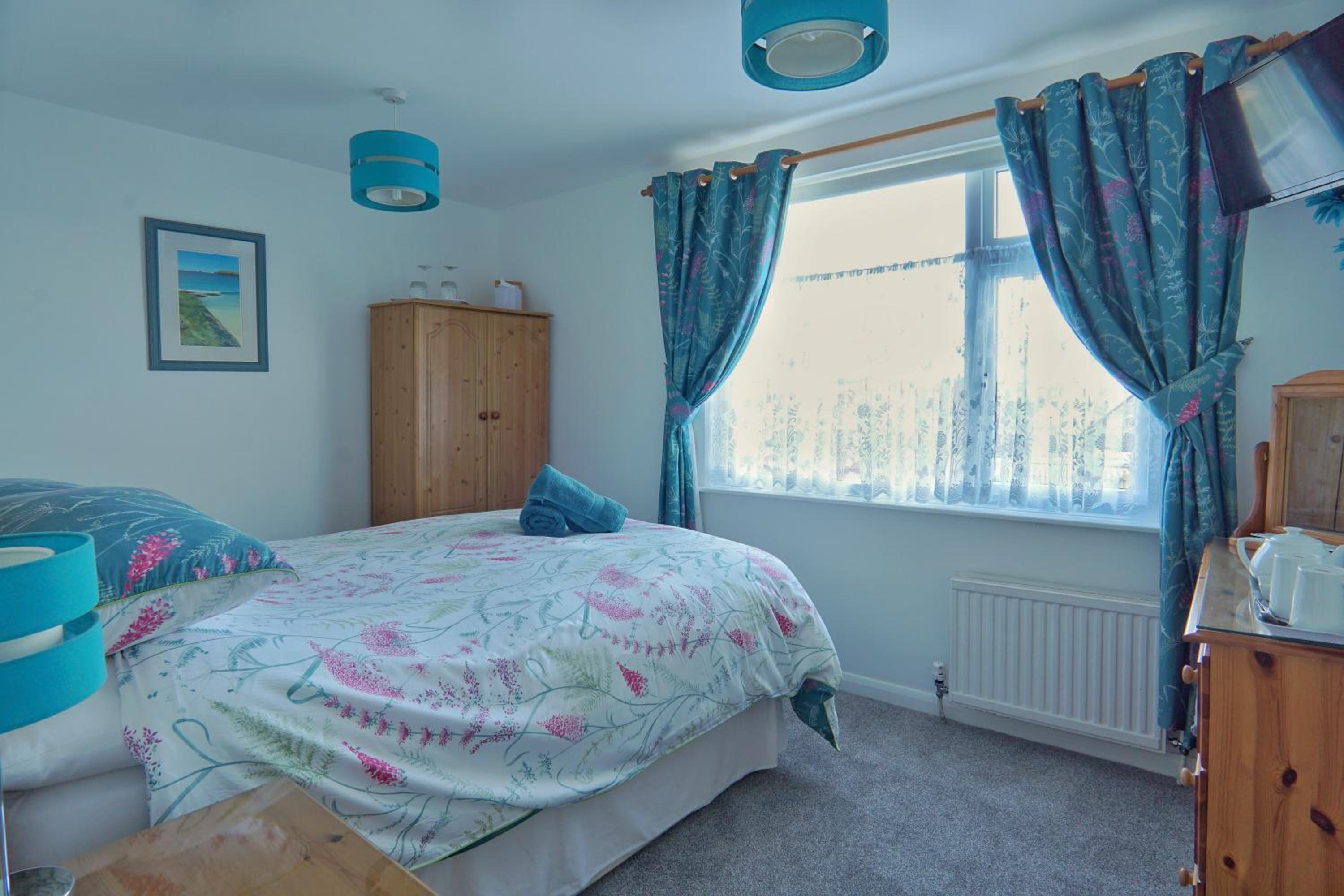 Economy Double Room photo 3