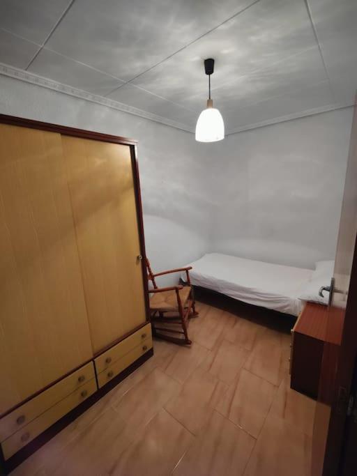 Four-Bedroom House photo 2