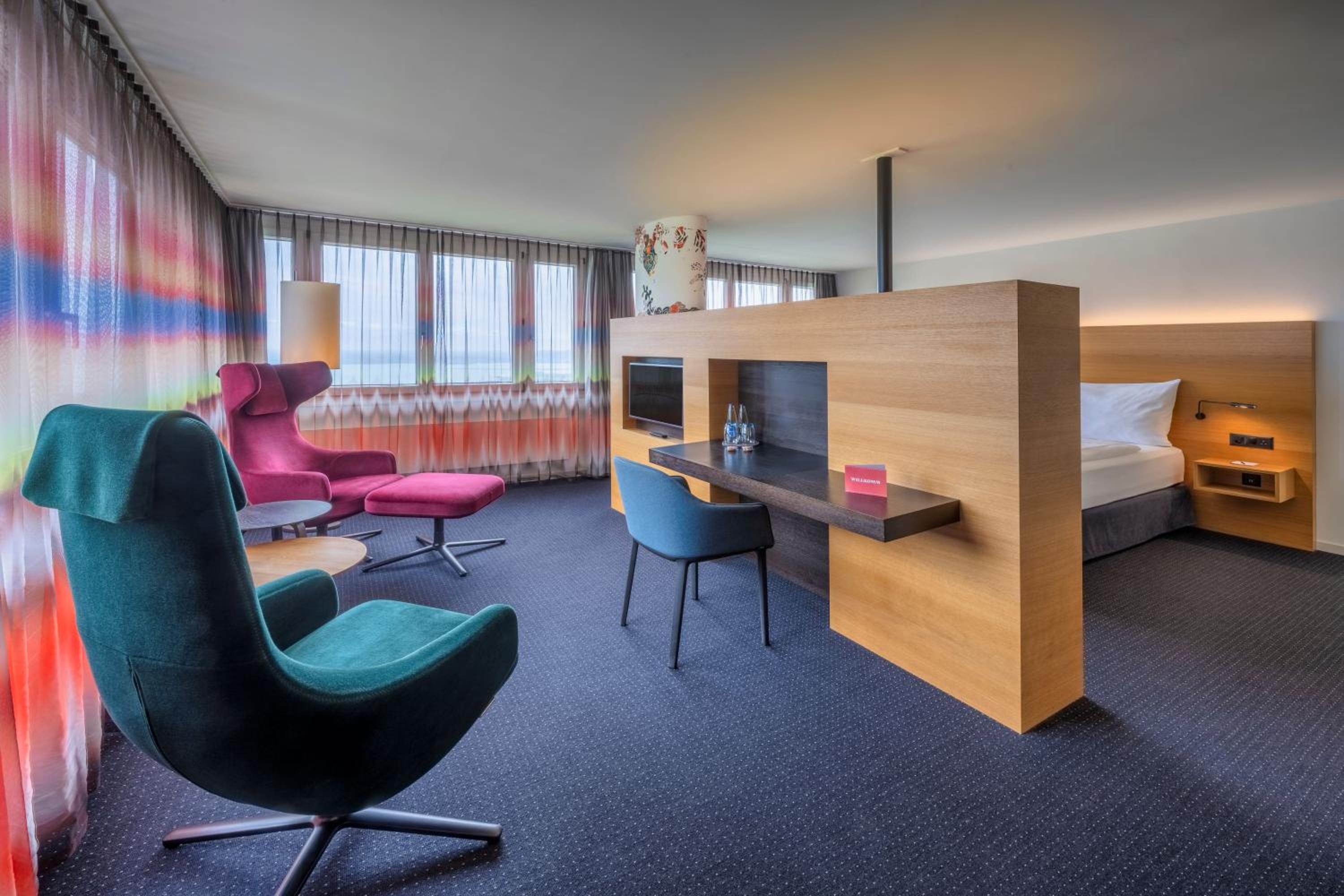Junior Suite Lake photo 1