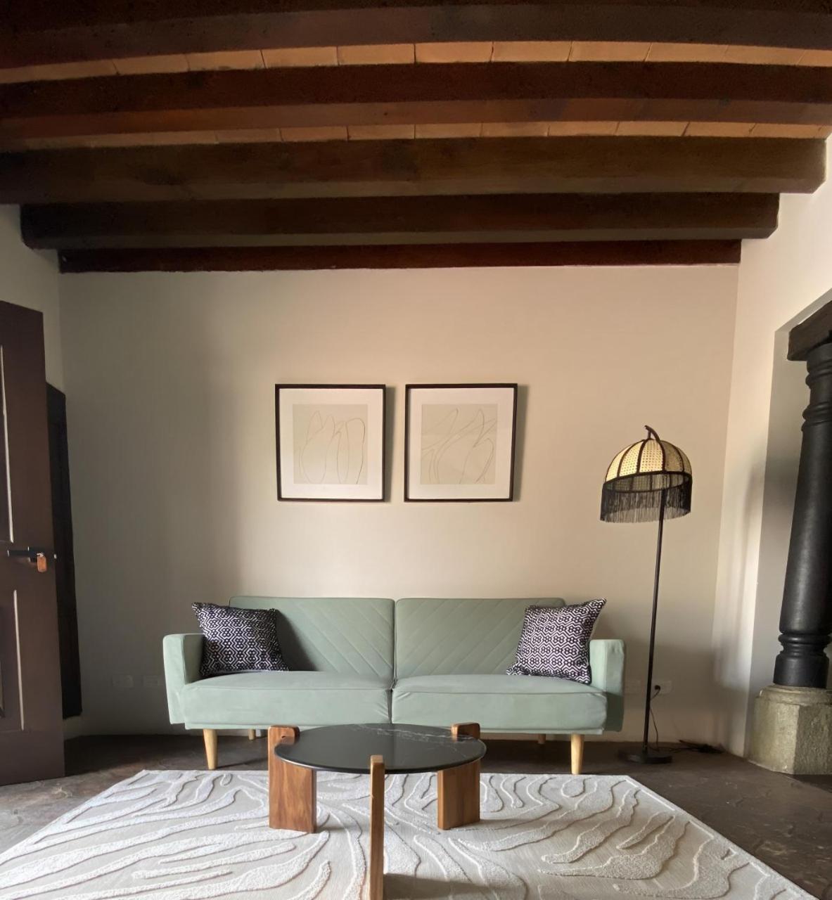 Deluxe King Suite photo 2