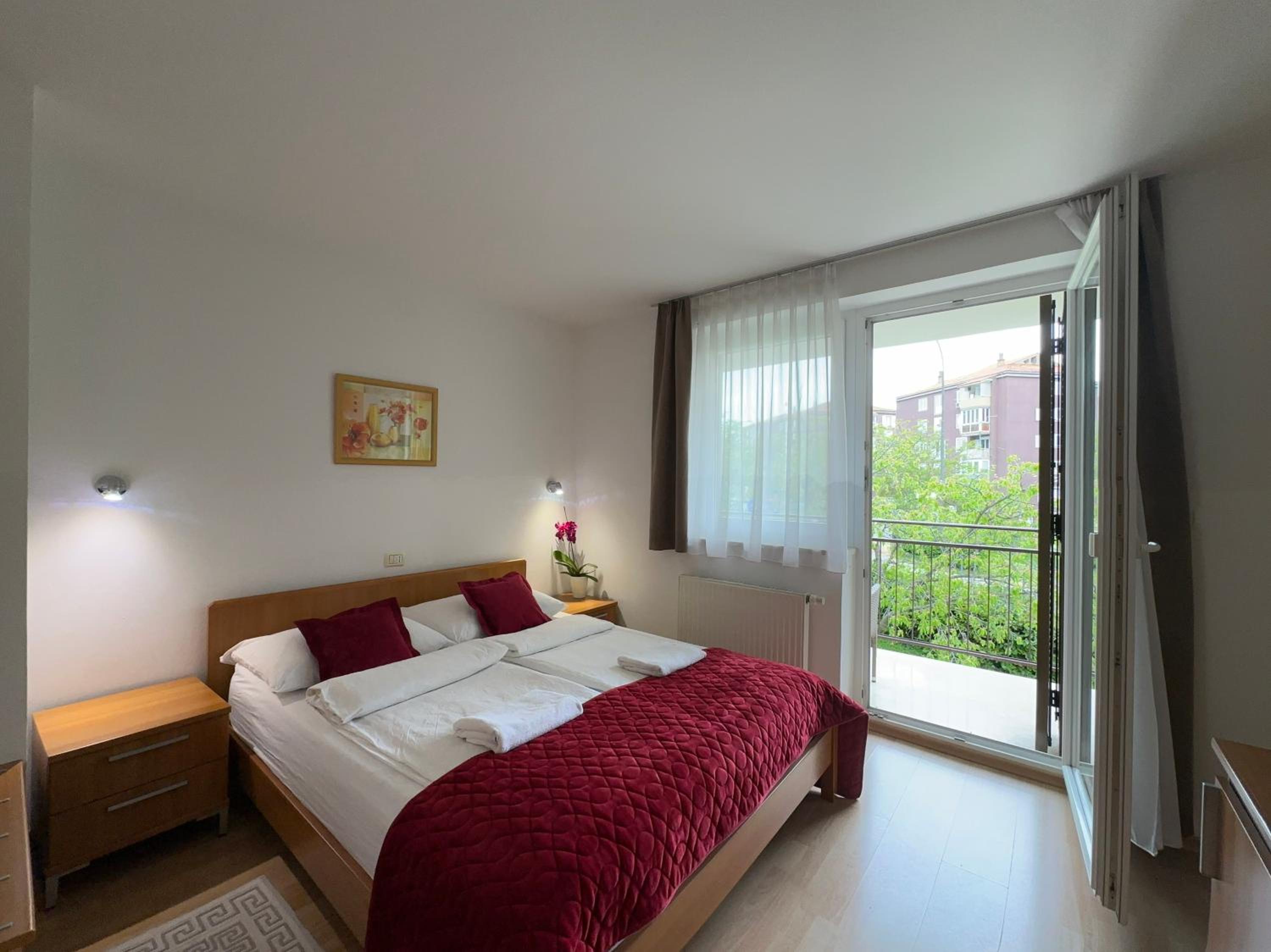 Double Room - Photo 1