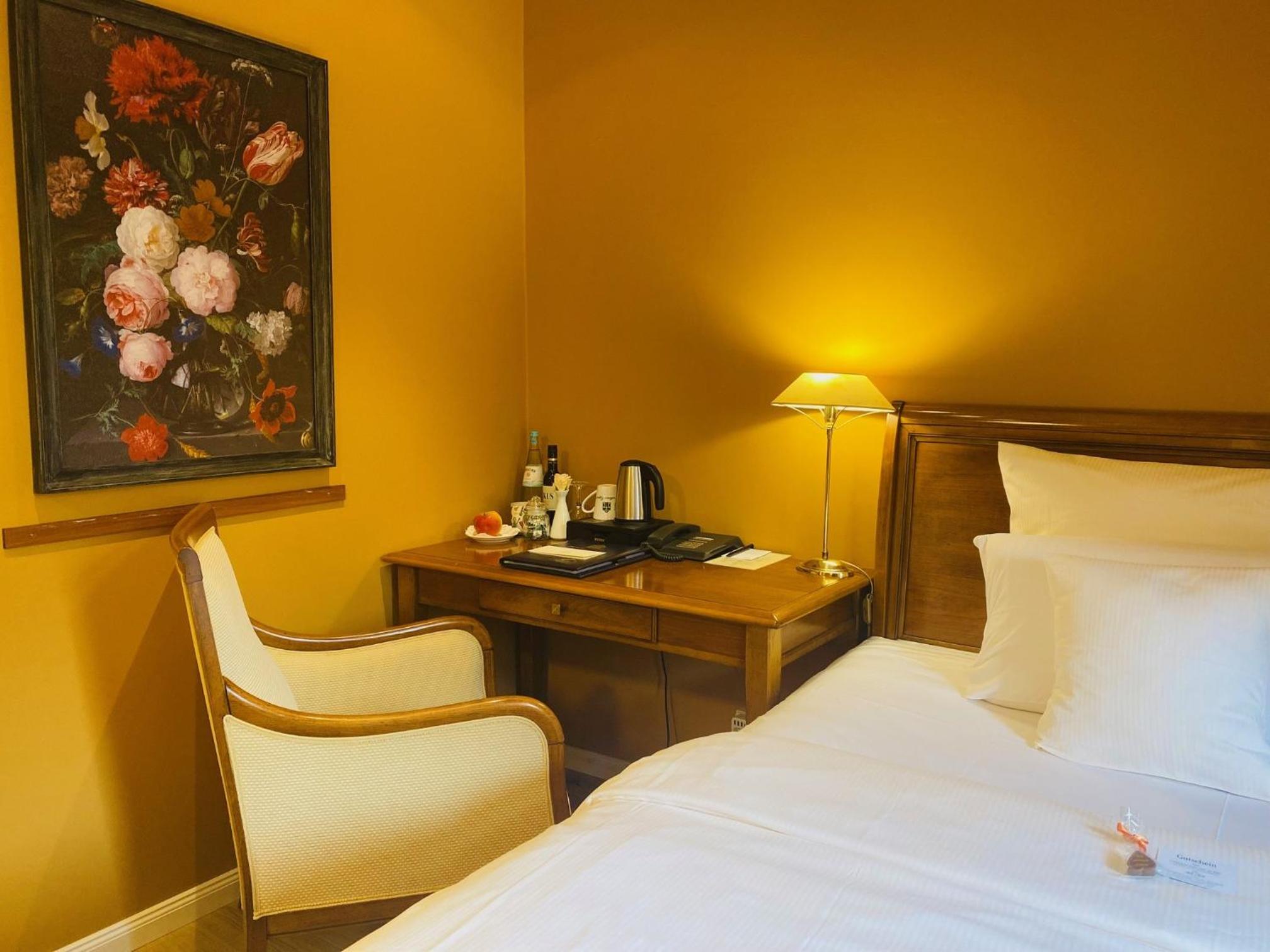 Single Room photo 3