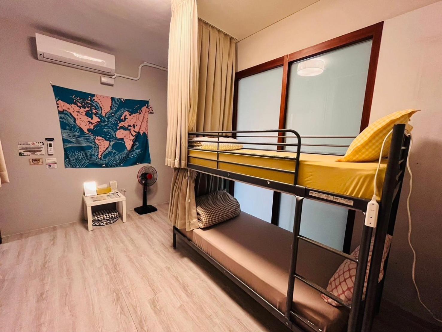 Bed in 8-Bed Mixed Dormitory Room photo 2
