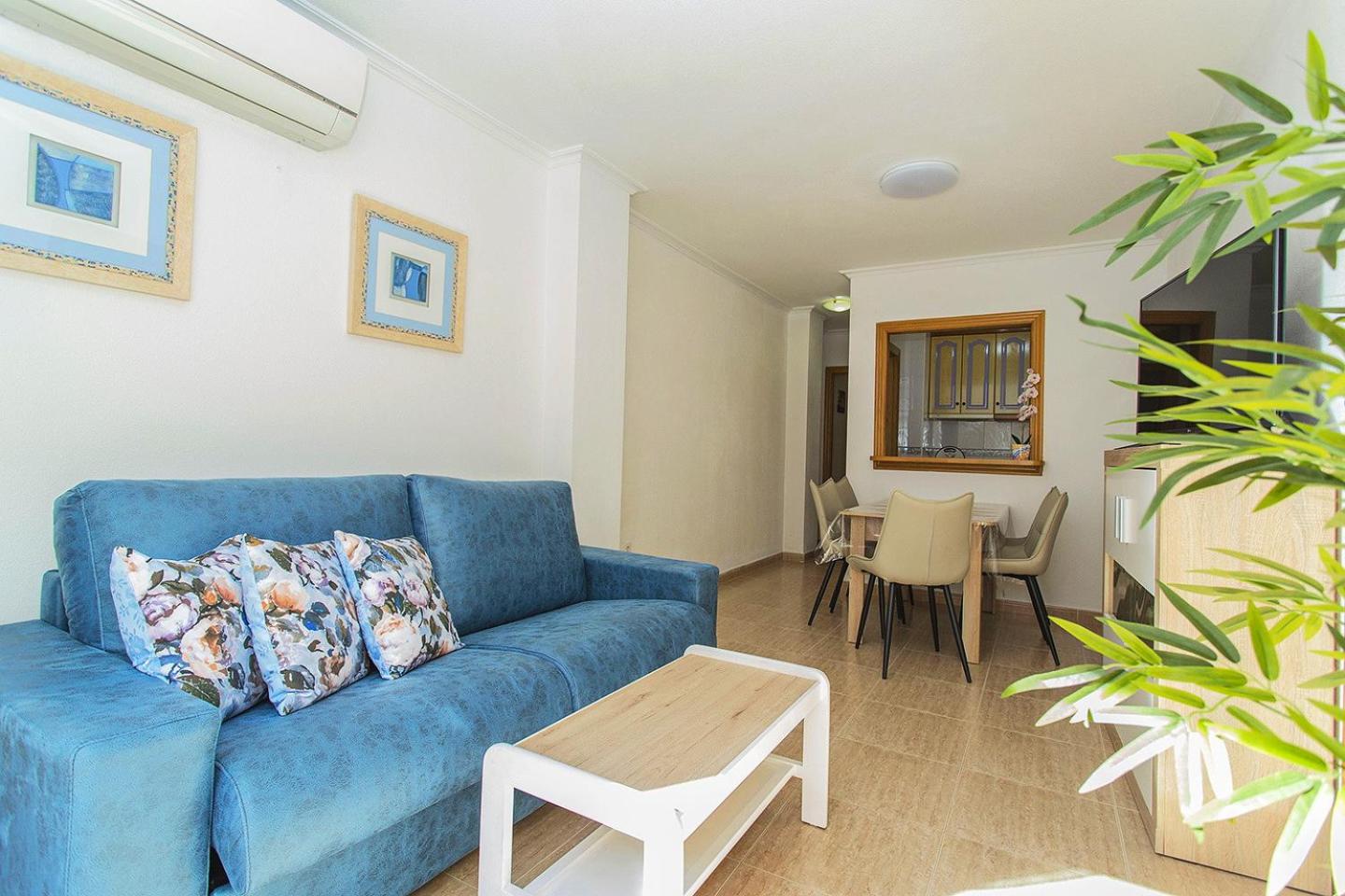 Apartamento con Balcón
