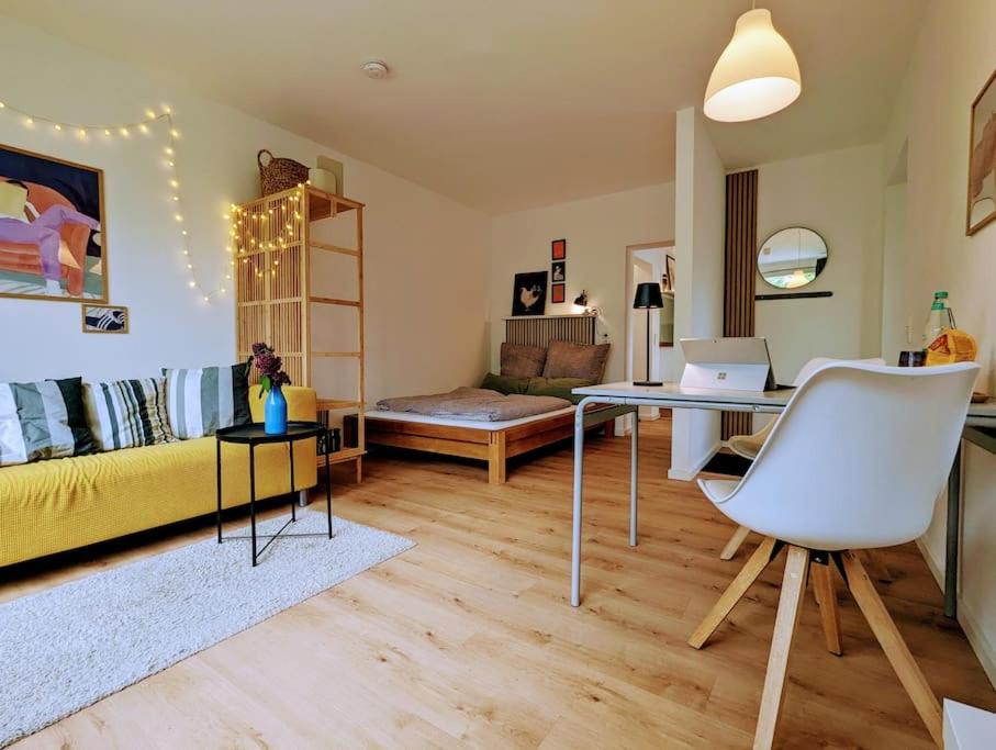 One-Bedroom Apartment photo 3