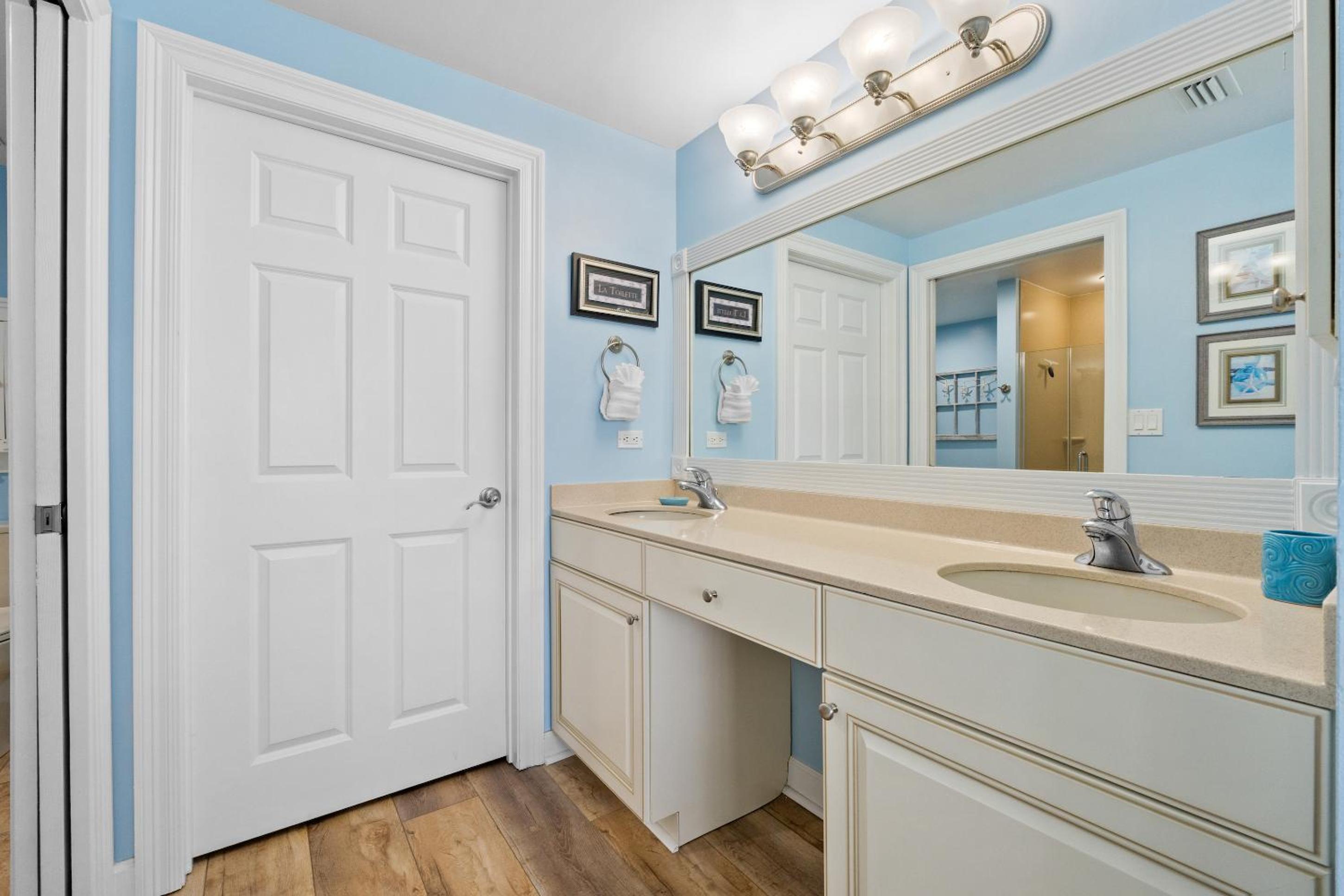 Two-Bedroom Townhouse photo 2
