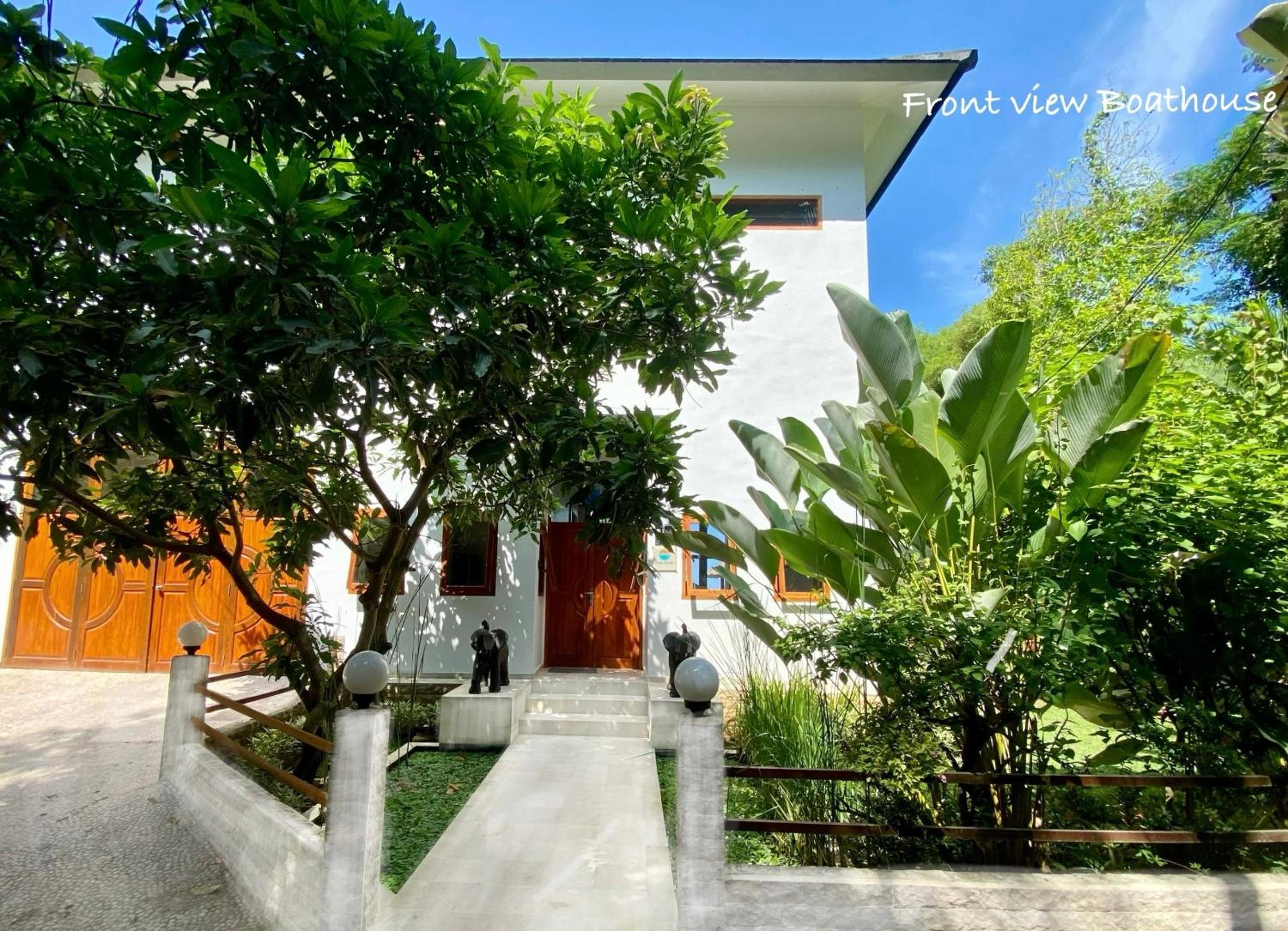 Villa - Beach Front photo 2