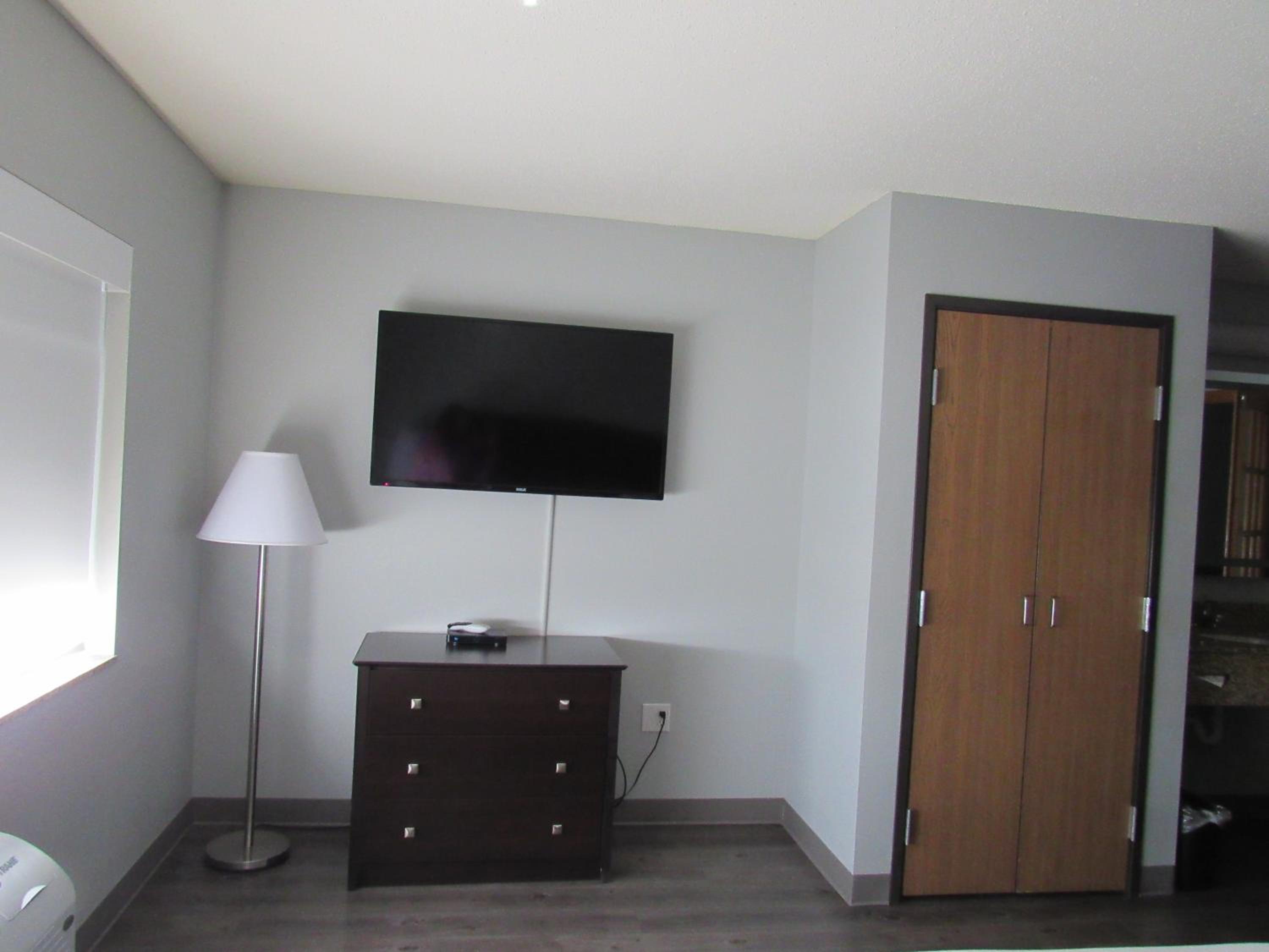 King Studio Suite - Photo 4