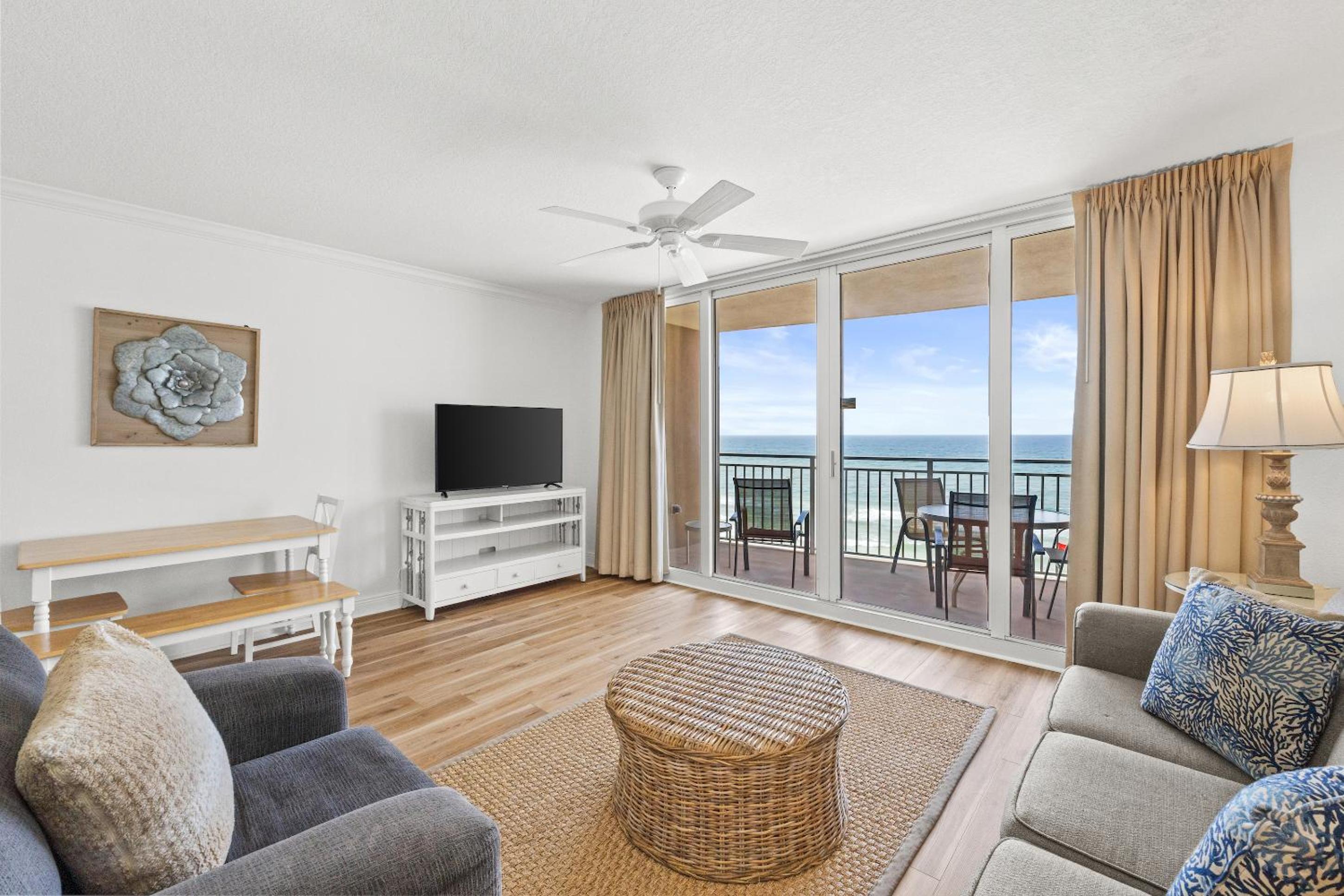 Apartment with Sea View photo 1