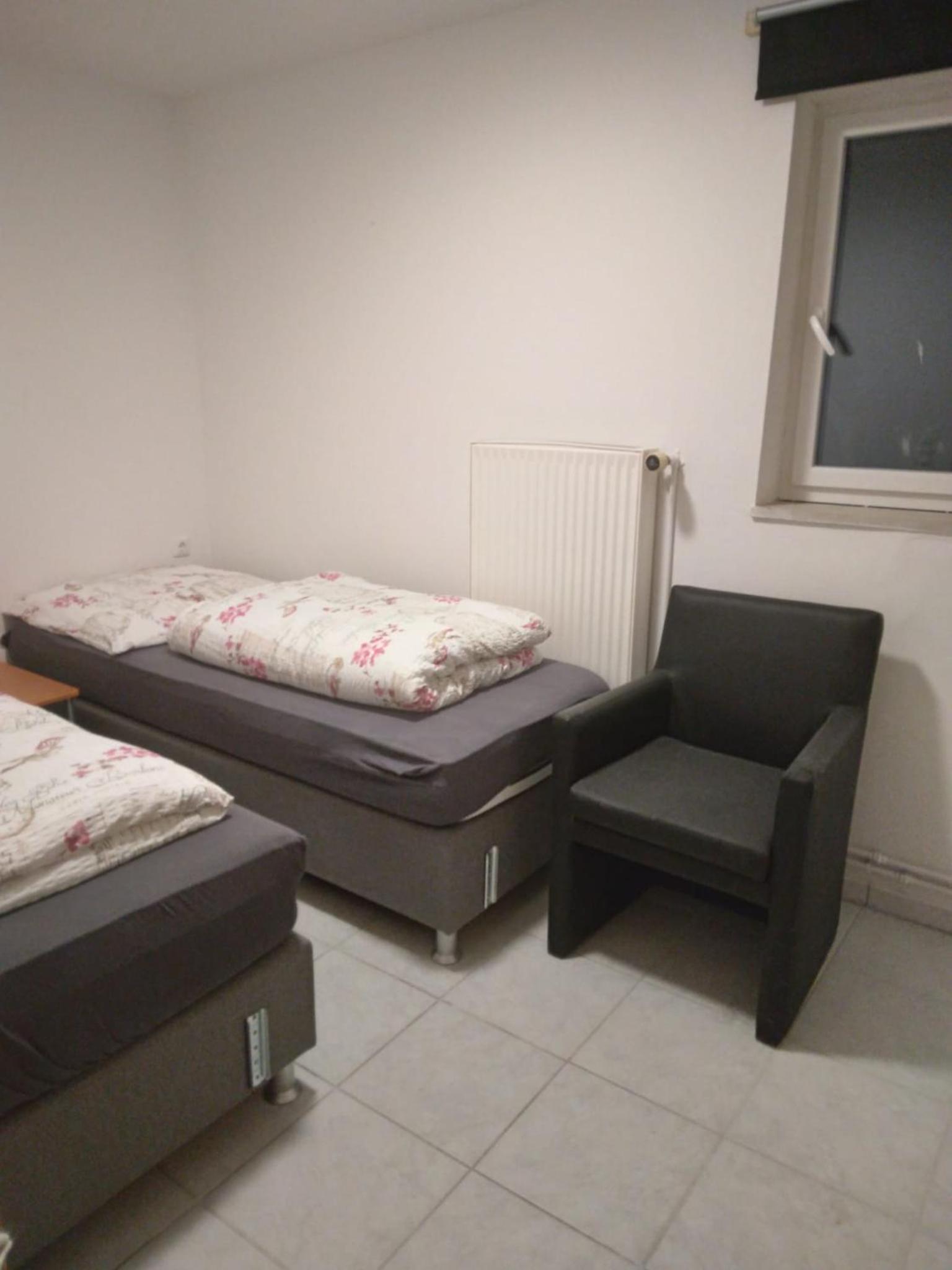 Apartment with Balcony photo 2