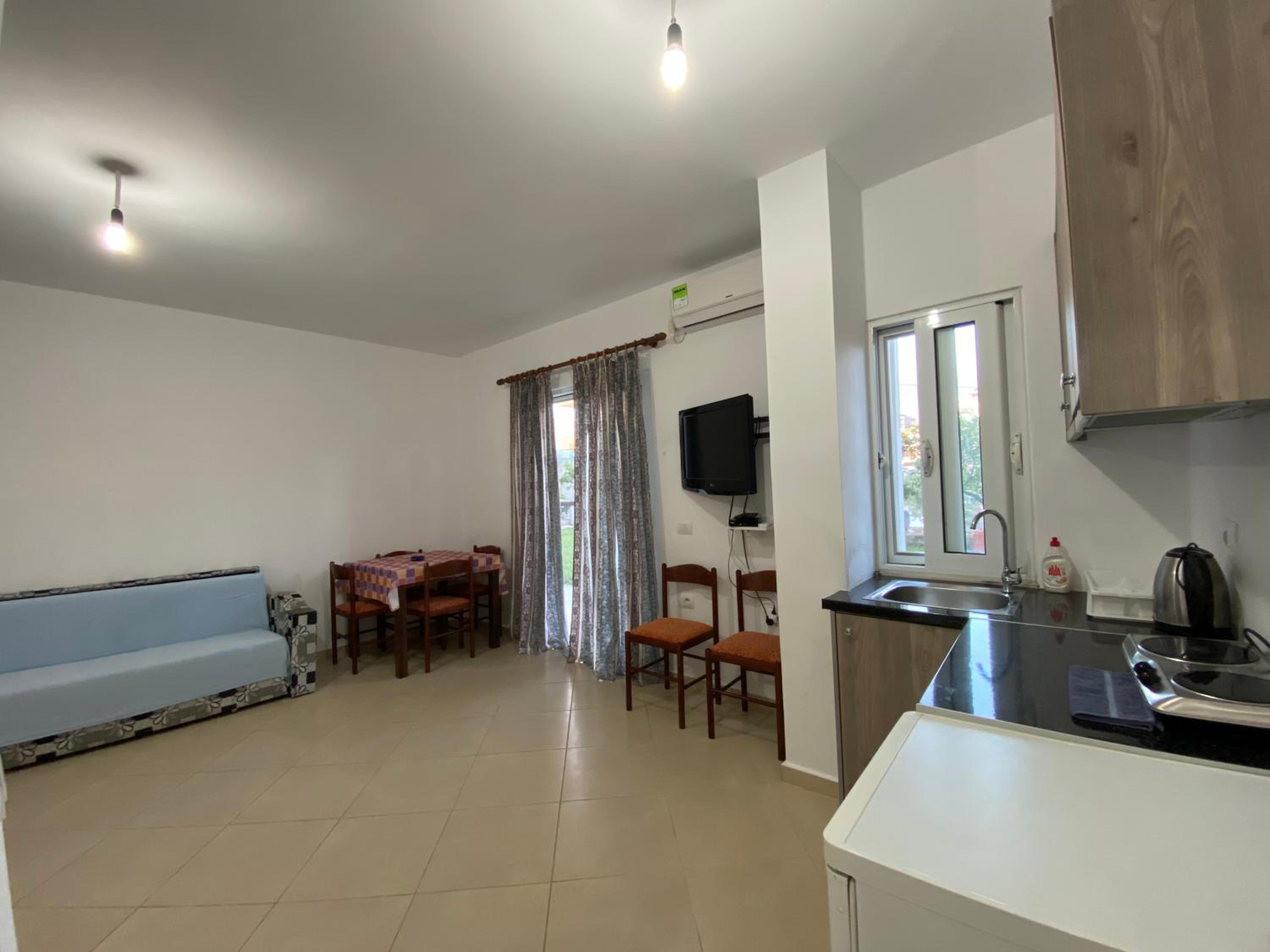 Apartment - Ground Floor photo 2