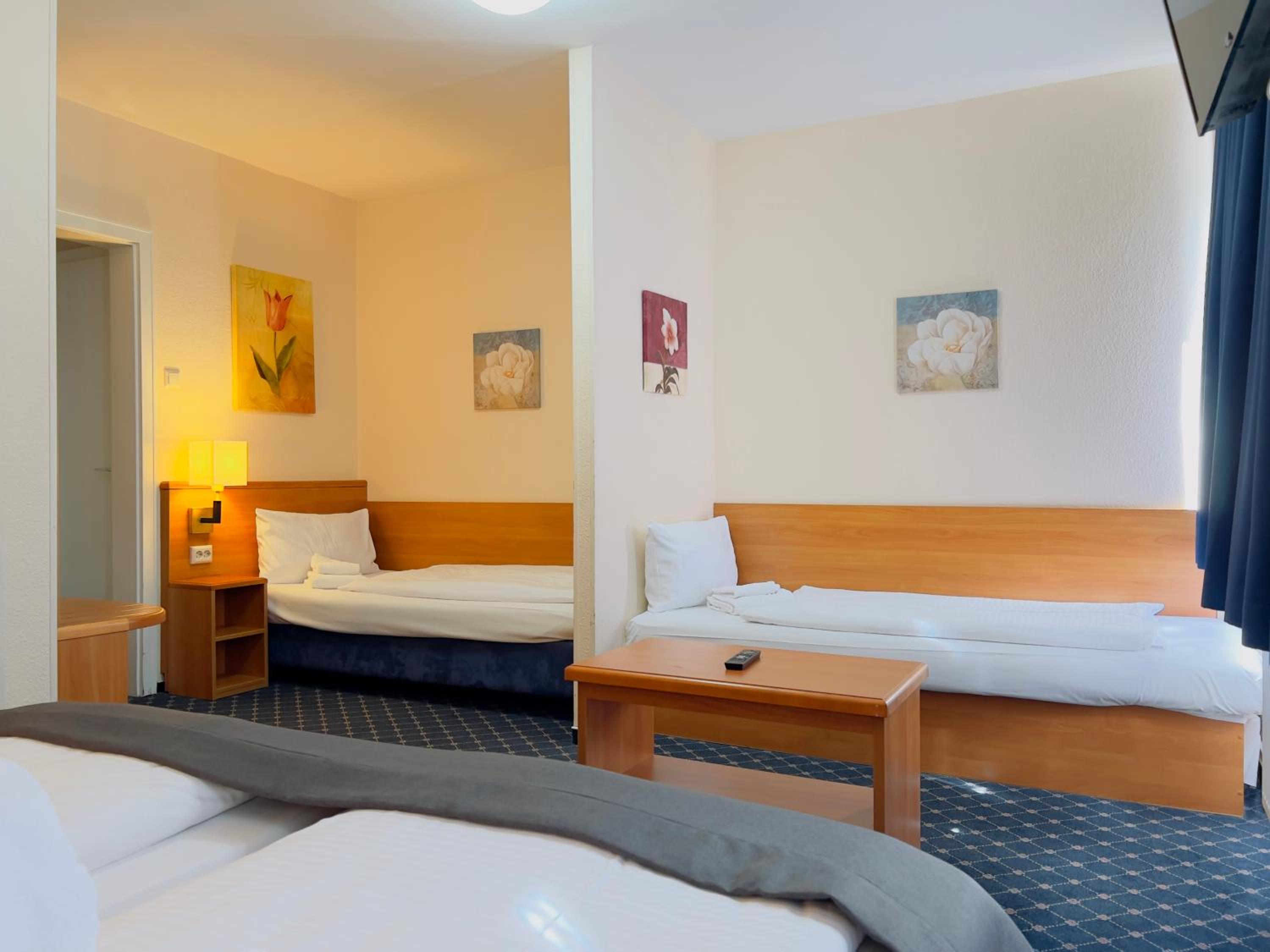 Quadruple Room - Photo 4