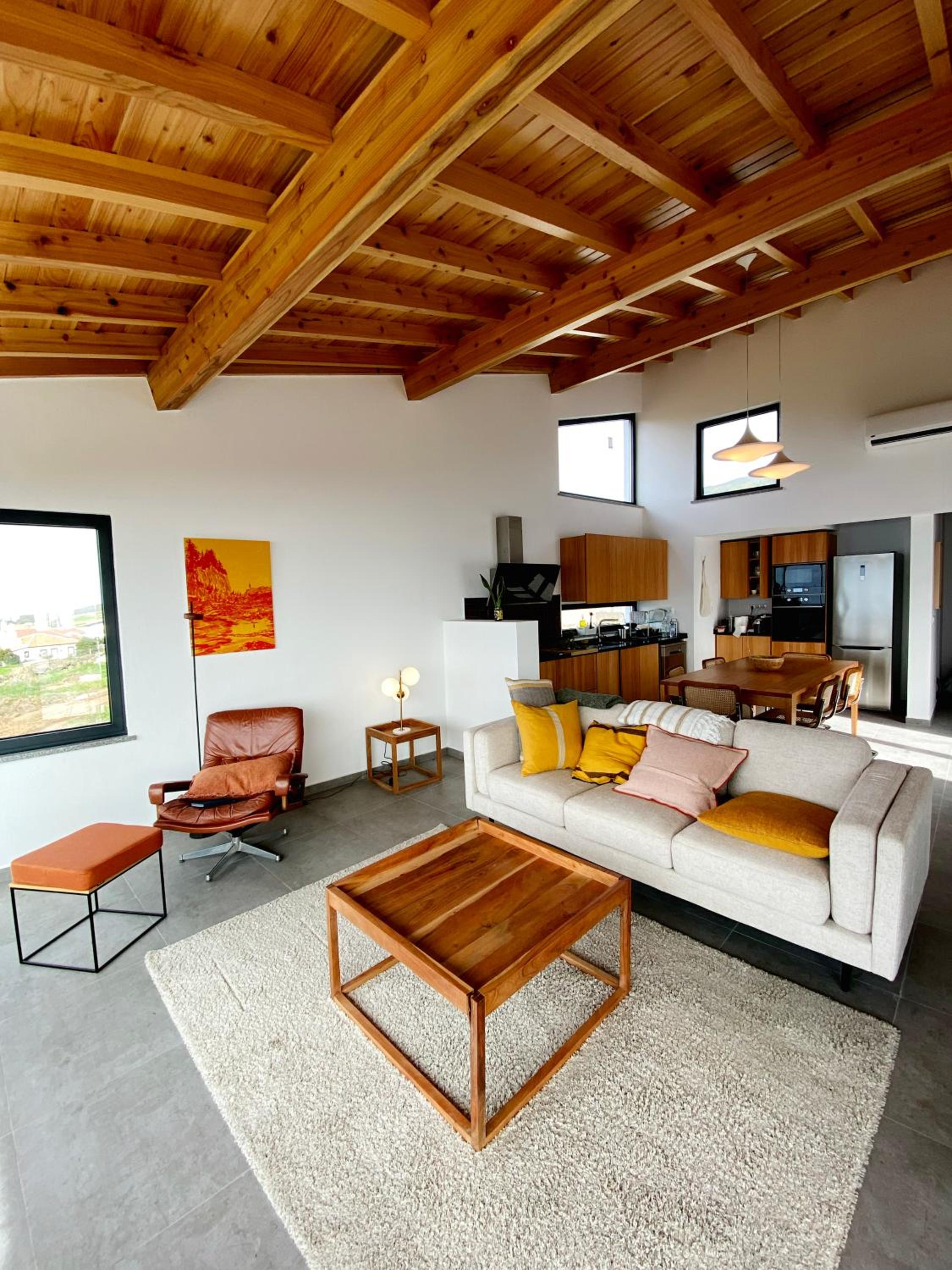 Three-Bedroom House photo 3