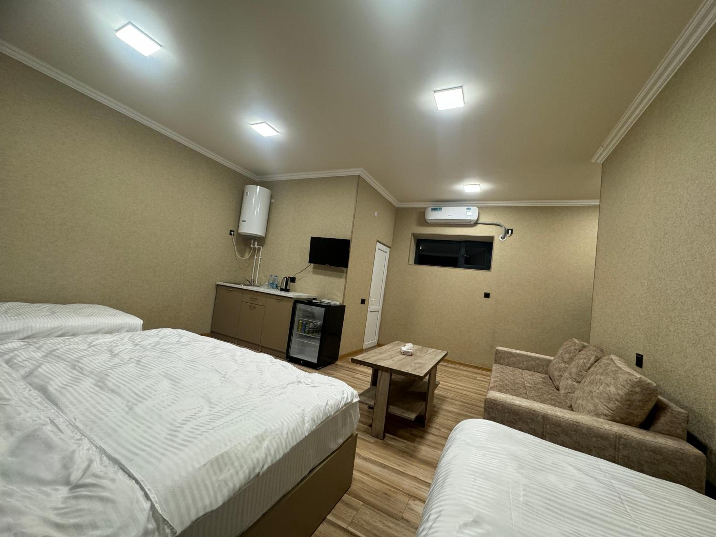 Family Suite photo 2
