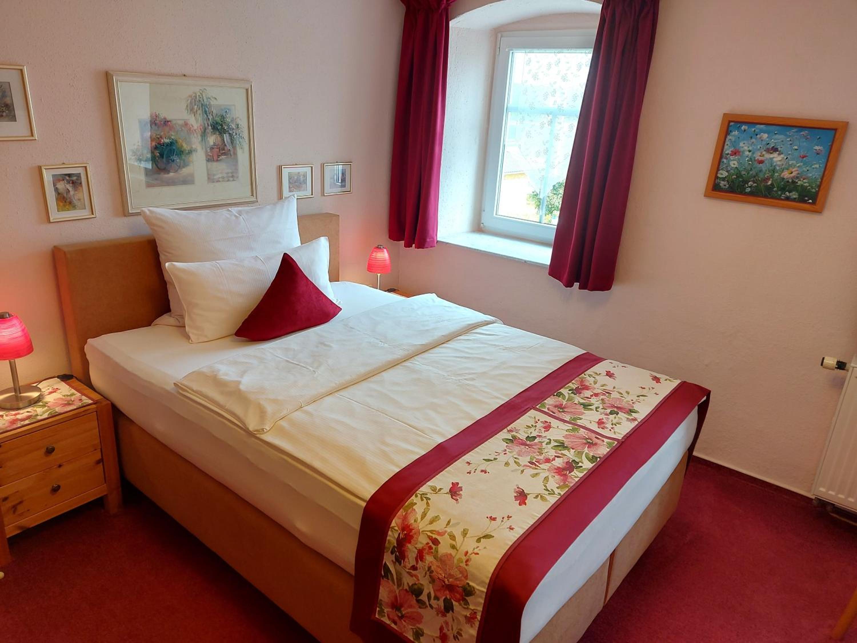 Small Double Room photo 3
