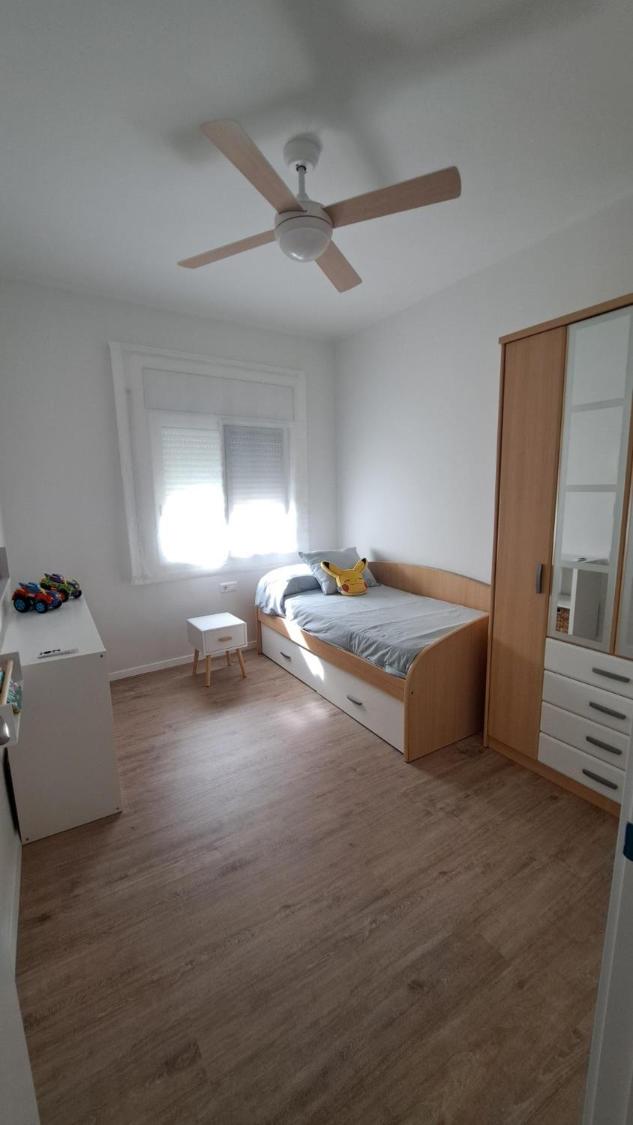 Apartamento de Cuatro Habitaciones
