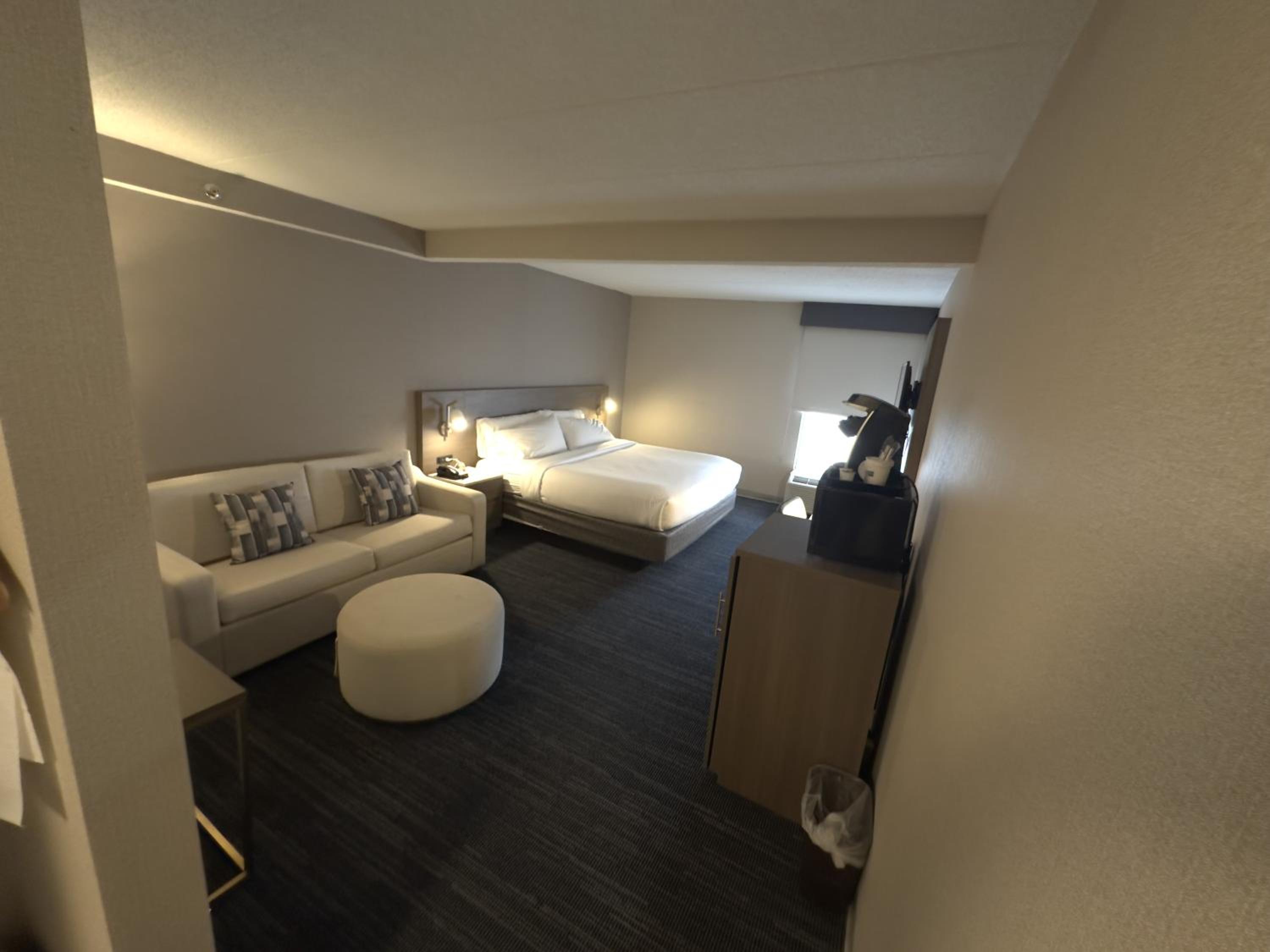 King Room - Non-Smoking - Photo 1