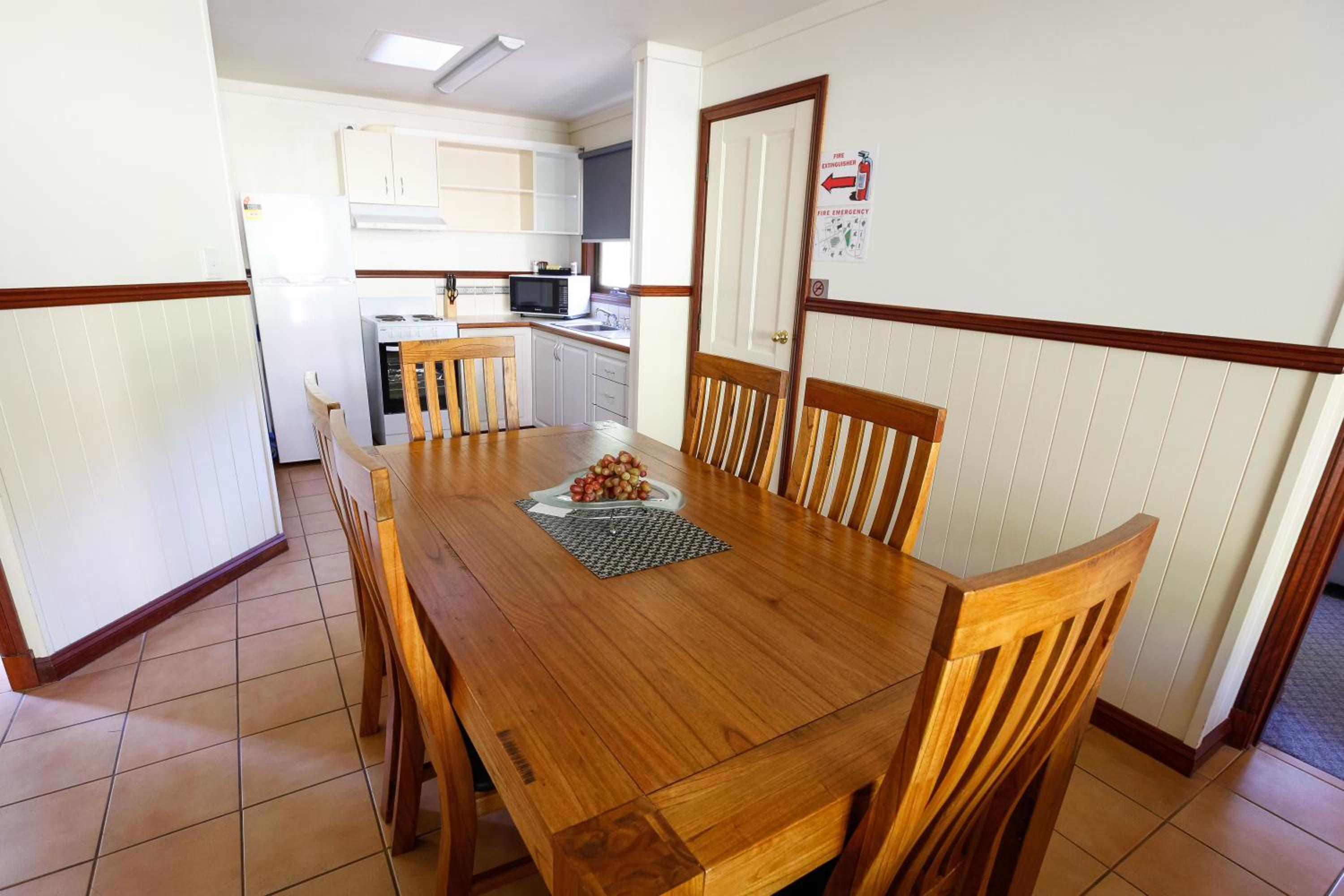 Three-Bedroom Chalet (6 Guests) photo 2