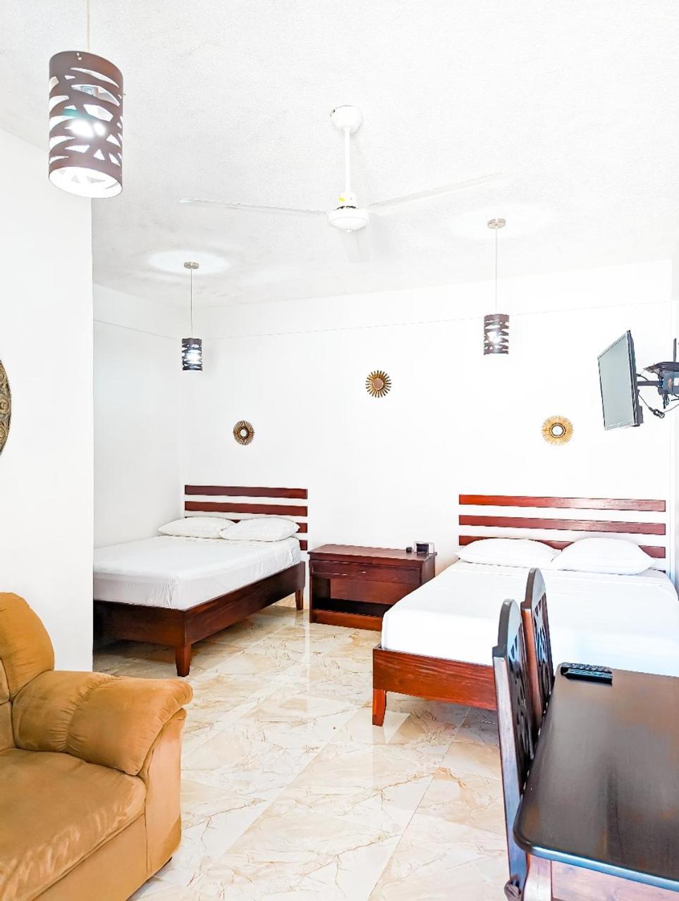 One-Bedroom Apartment photo 2