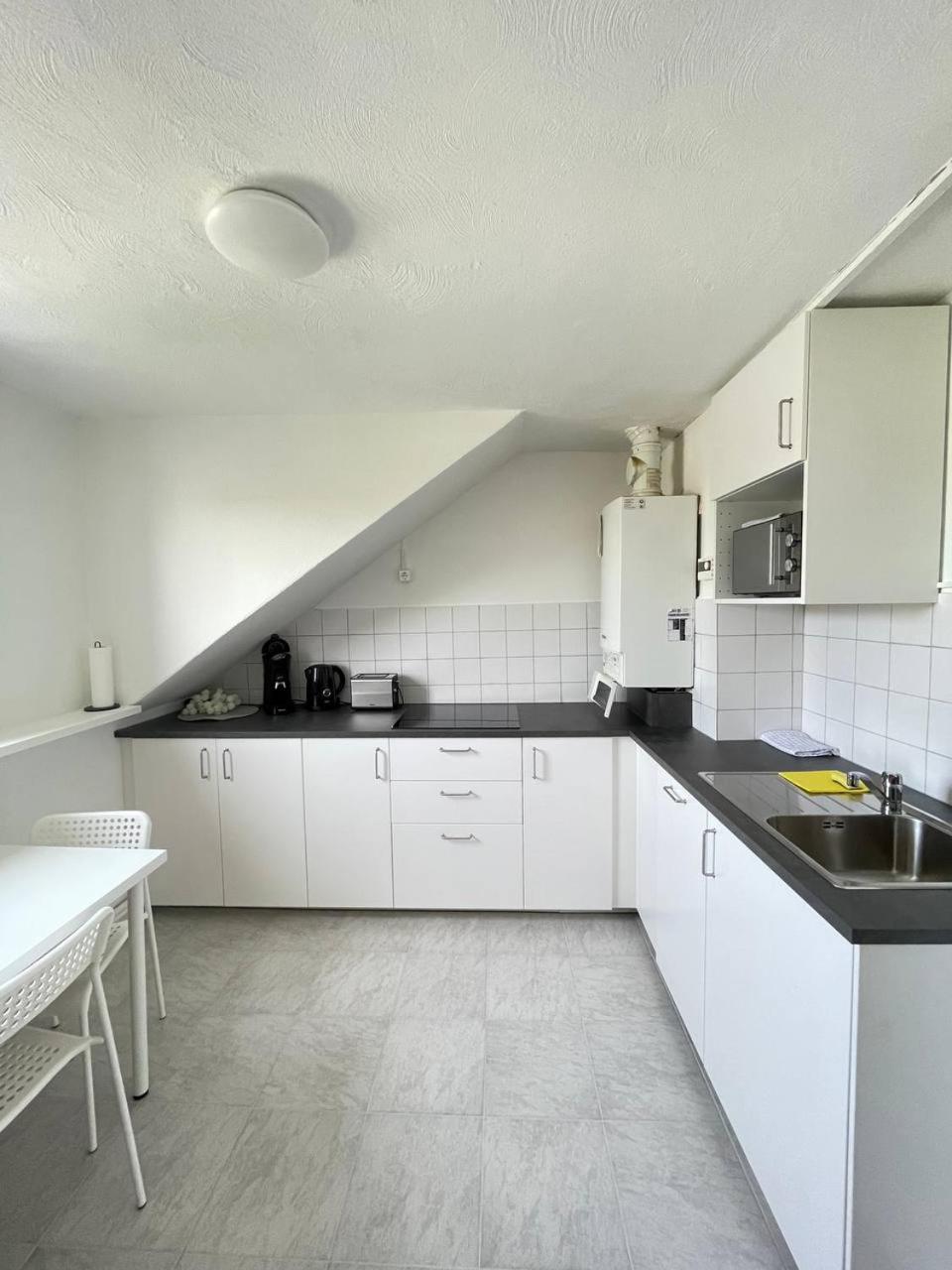 Three-Bedroom Apartment photo 2