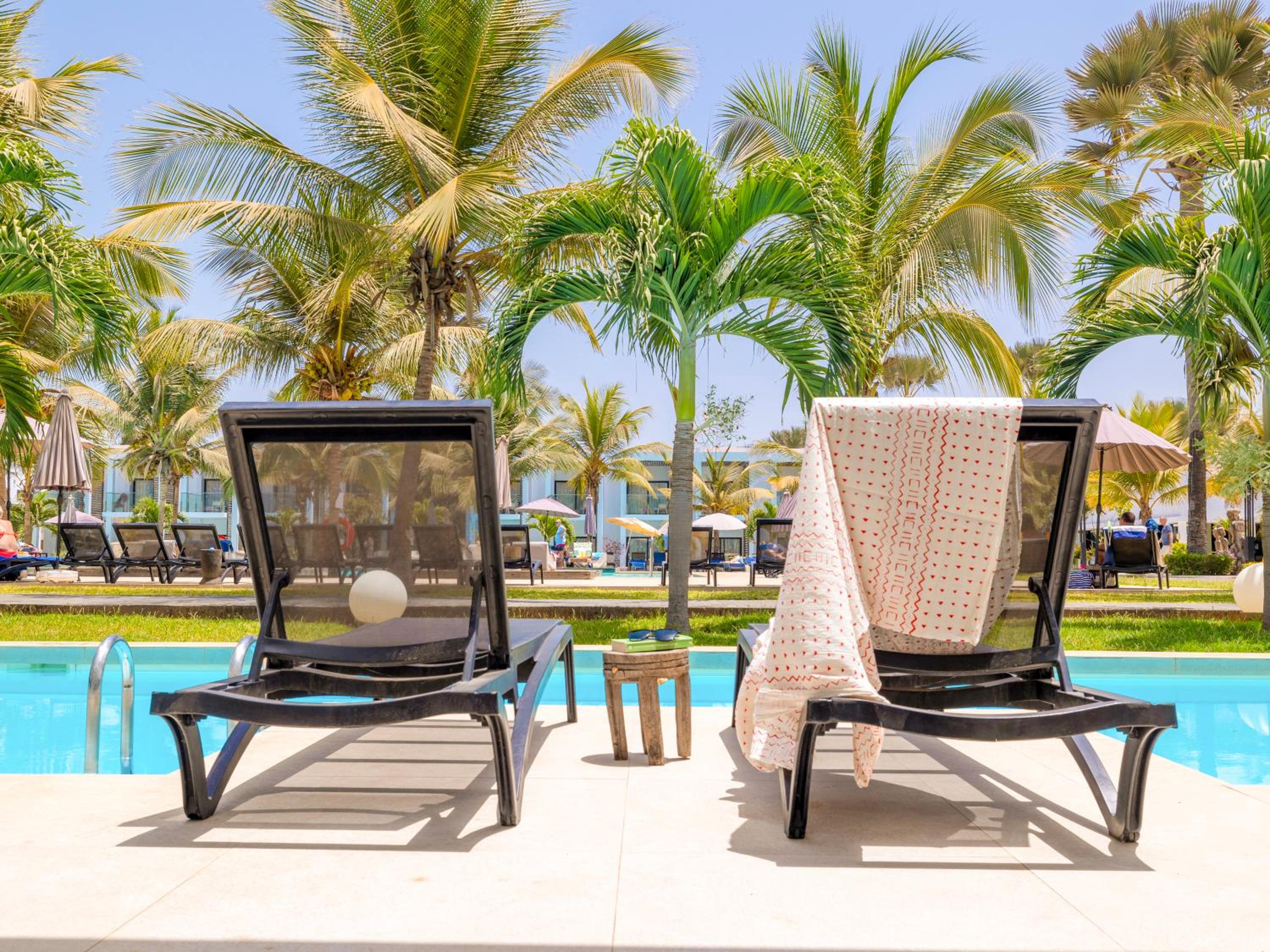 King Room with Pool View - Photo 4