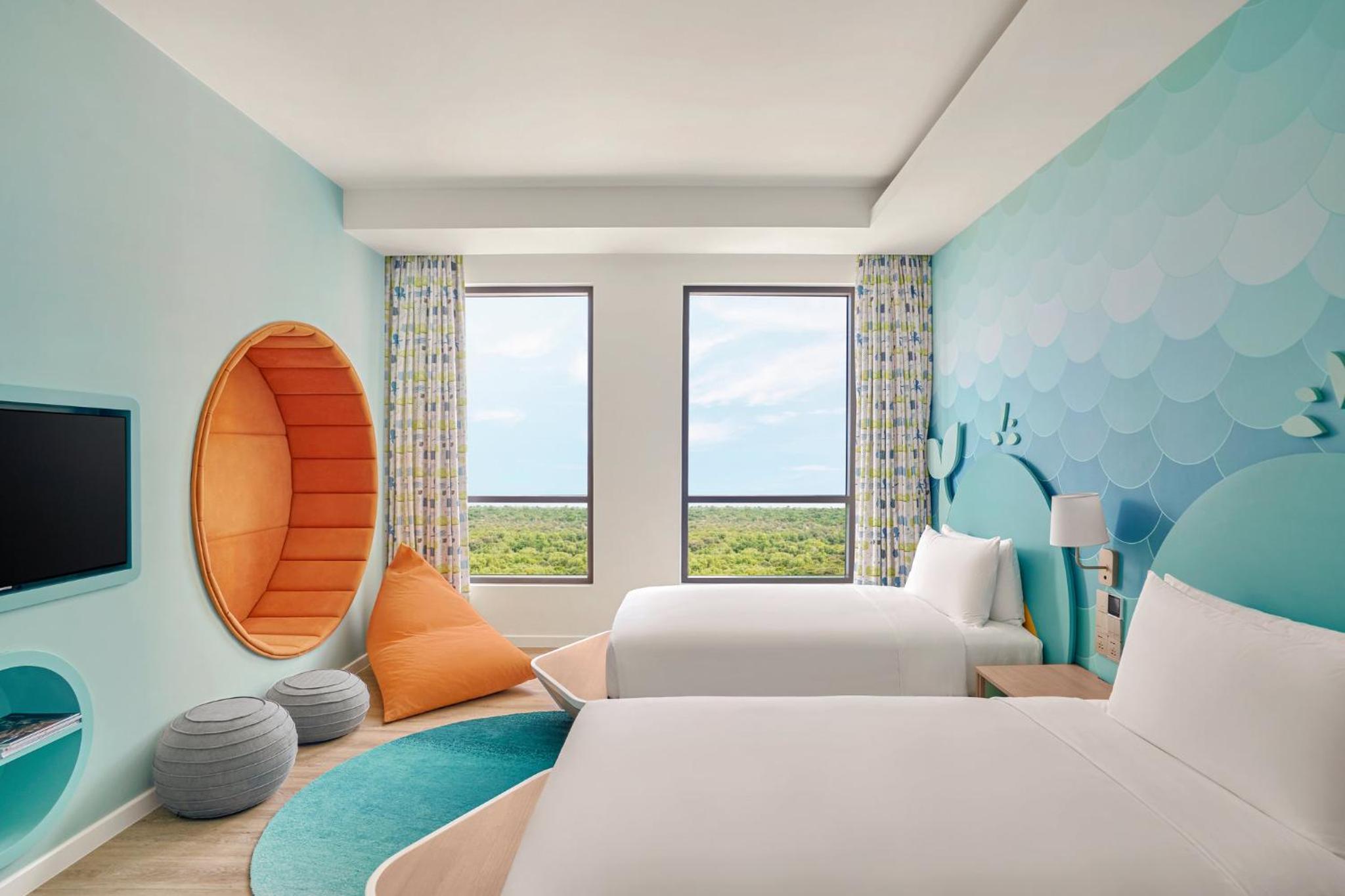 Two-Bedroom Suite - Marine Theme - Photo 4