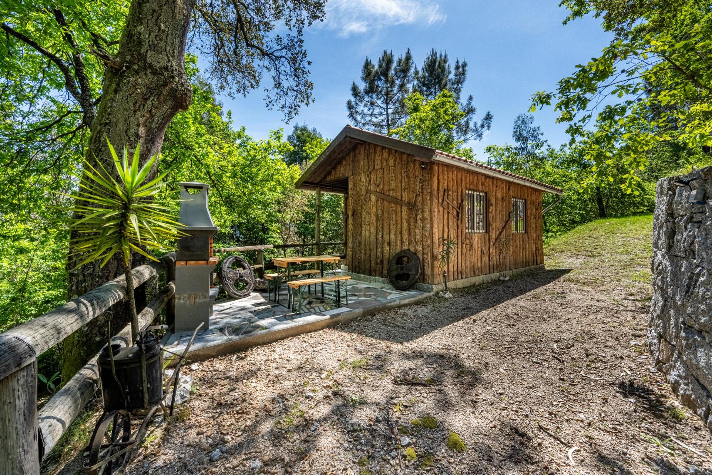 One-Bedroom Bungalow - Photo 3