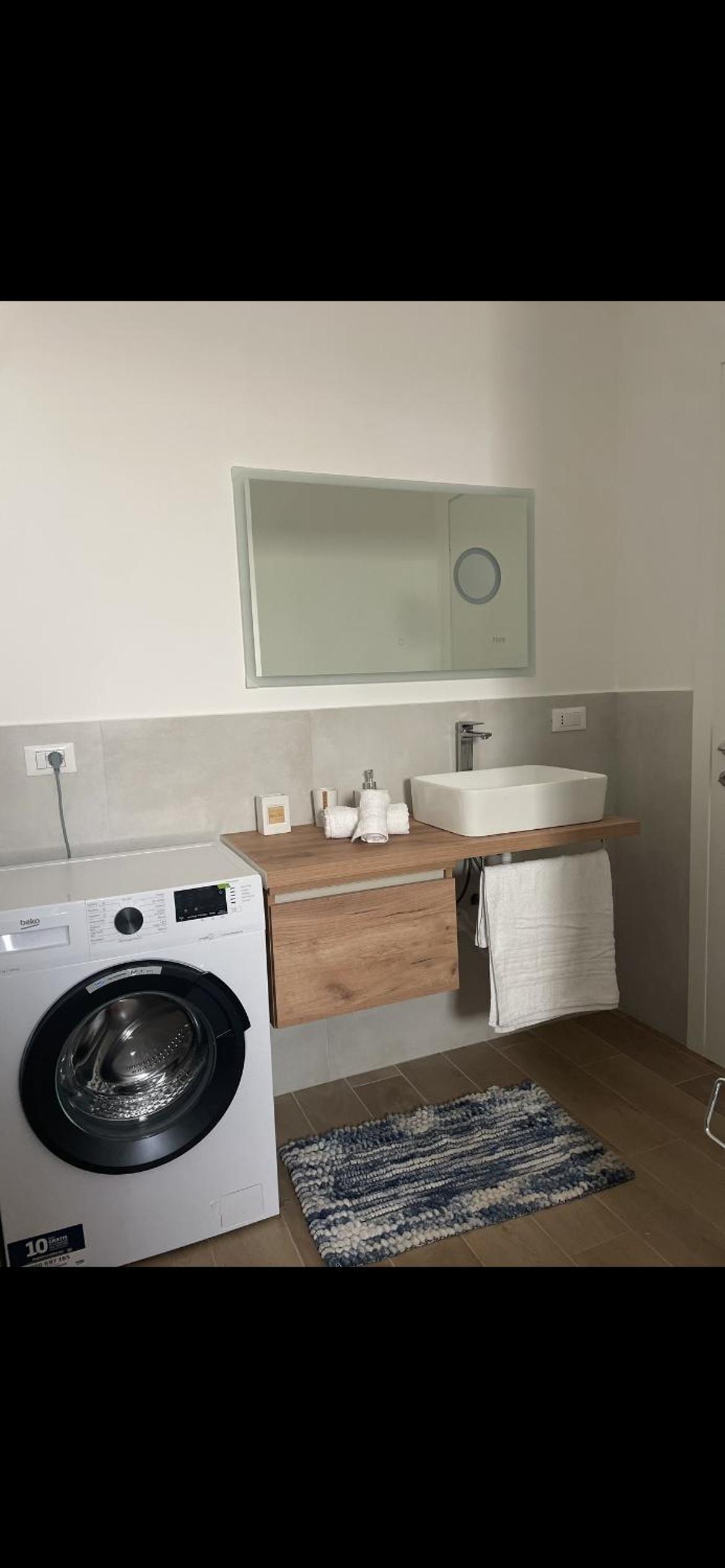 Three-Bedroom House photo 2