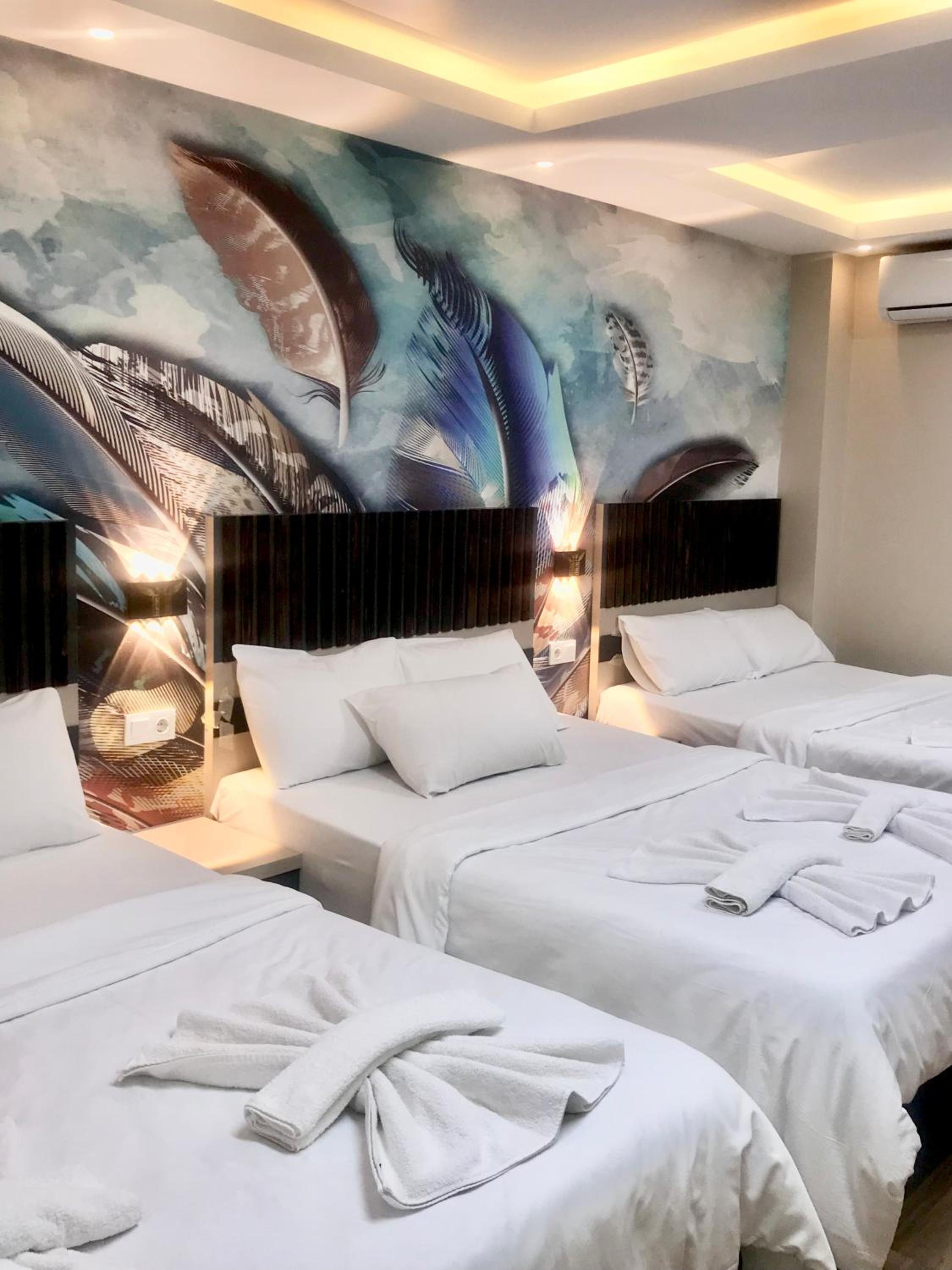 Deluxe Triple Room photo 1
