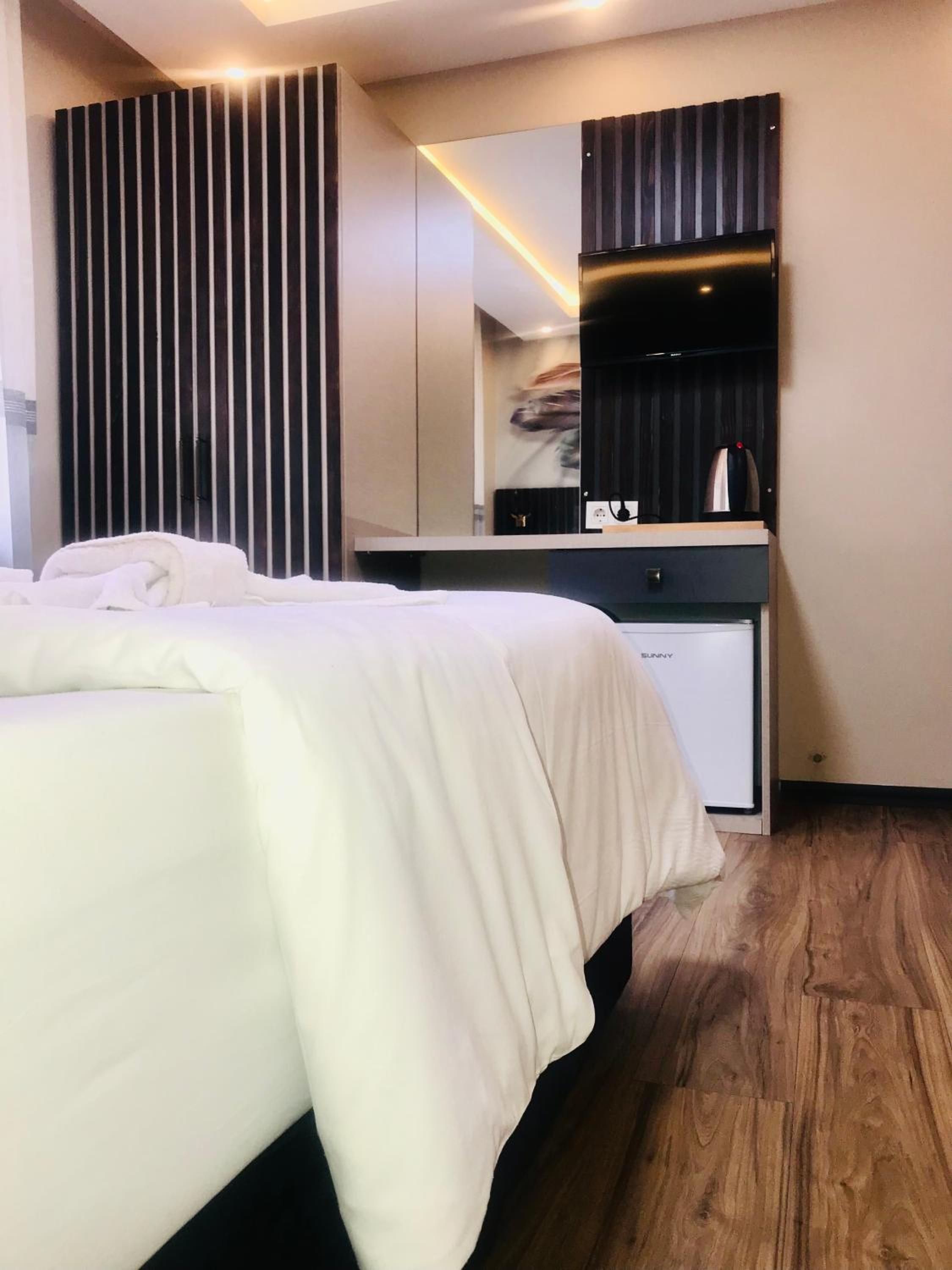 Deluxe Double Room photo 3